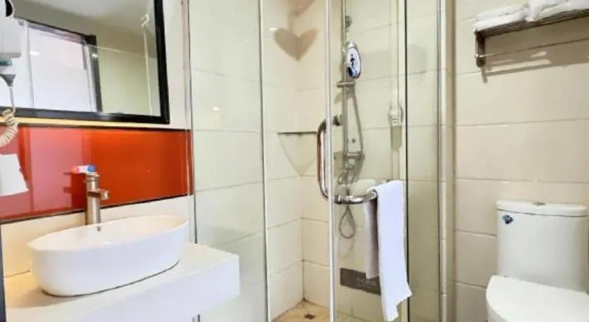 7 Days Premium·Huanggang Walking Street