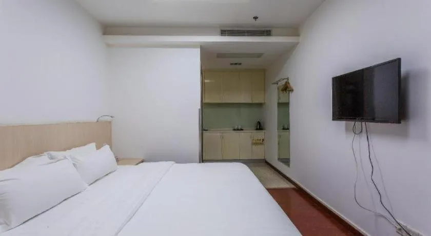 Bed in Guangzhou Hailian Hotel - Haizhu District Binjiang East Road Metro Station