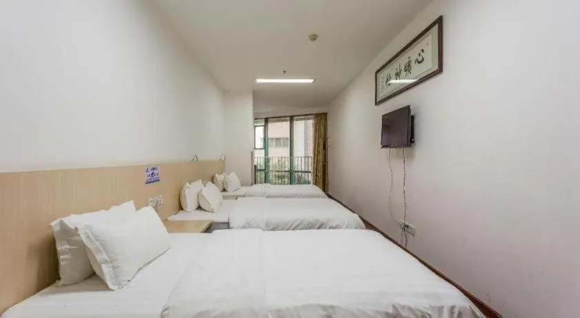 Bed in Guangzhou Hailian Hotel - Haizhu District Binjiang East Road Metro Station