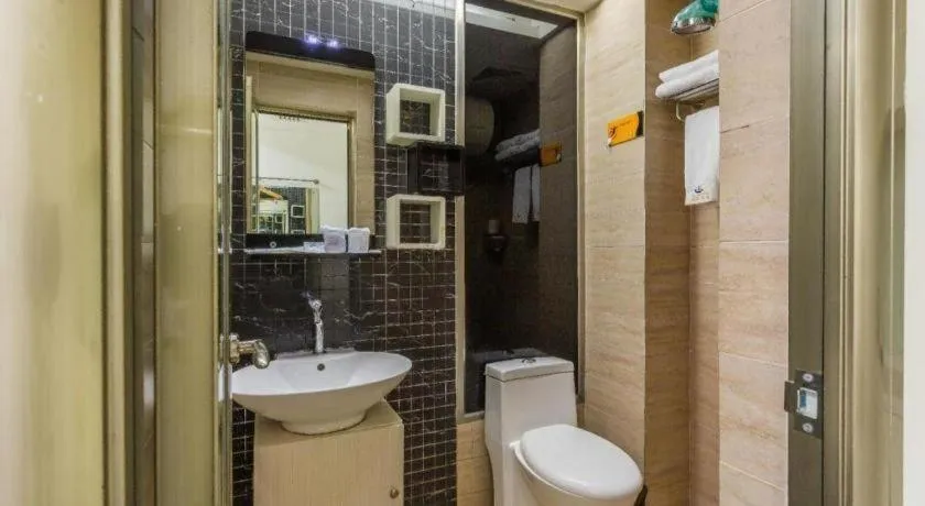 Guangzhou Hailian Hotel - Haizhu District Binjiang East Road Metro Station