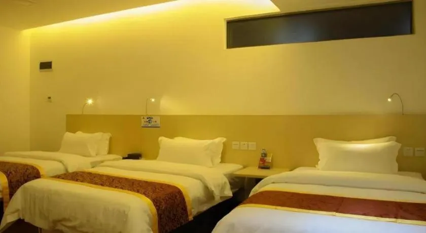 Bed in Guangzhou Hailian Hotel - Haizhu District Binjiang East Road Metro Station