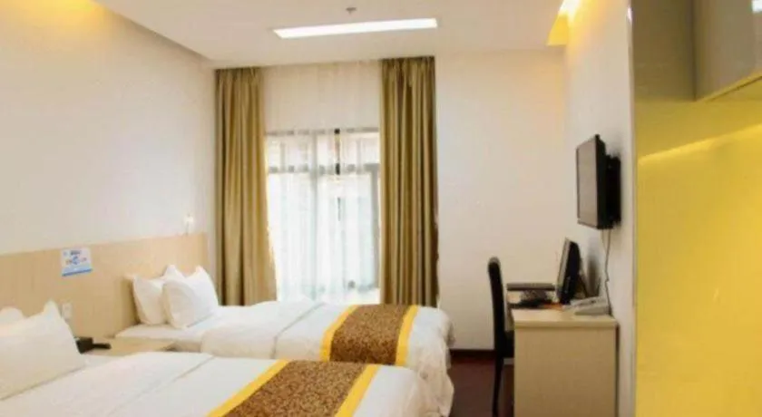 Bed in Guangzhou Hailian Hotel - Haizhu District Binjiang East Road Metro Station