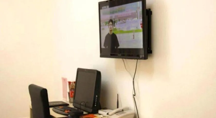 Guangzhou Hailian Hotel - Haizhu District Binjiang East Road Metro Station