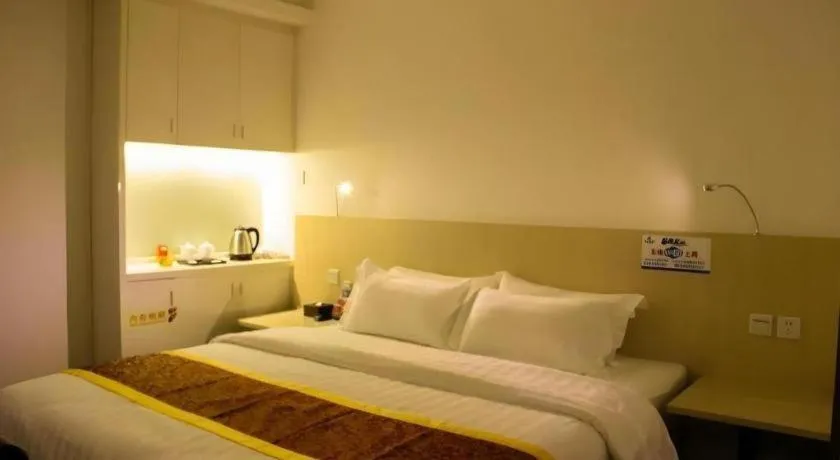 Bed in Guangzhou Hailian Hotel - Haizhu District Binjiang East Road Metro Station