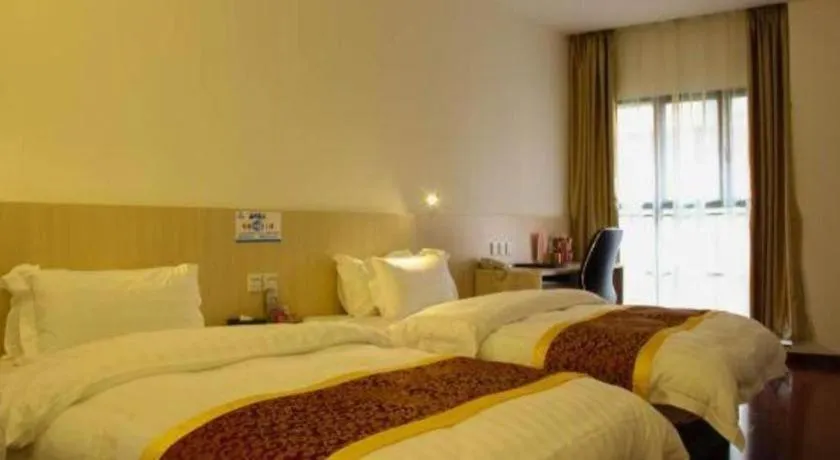 Bed in Guangzhou Hailian Hotel - Haizhu District Binjiang East Road Metro Station