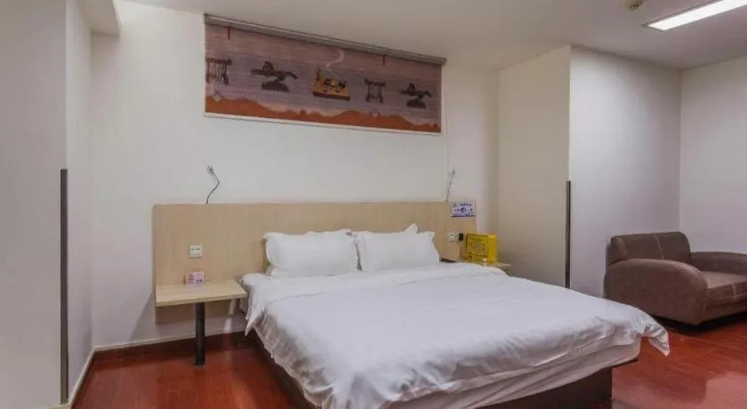 Bed in Guangzhou Hailian Hotel - Haizhu District Binjiang East Road Metro Station