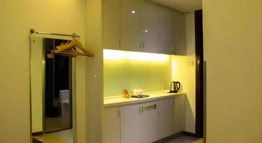 Guangzhou Hailian Hotel - Haizhu District Binjiang East Road Metro Station