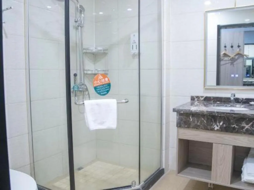 GreenTree Inn Anqing Tongcheng South Shengtang Road Shengtang International Business Hotel