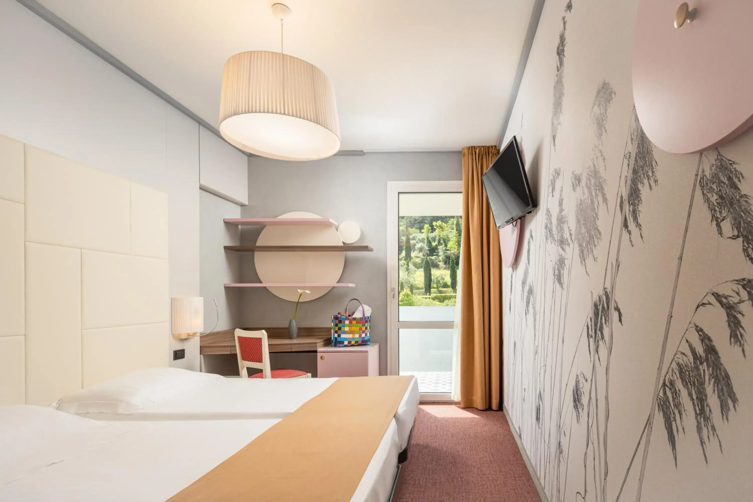 Comfort Twin/Double Room with Balcony - single occupancy in Hotel La Perla - Bike Hotel Comfort Twin/Double Room with Balcony - single occupancy in Hotel La Perla - Bike Hotel