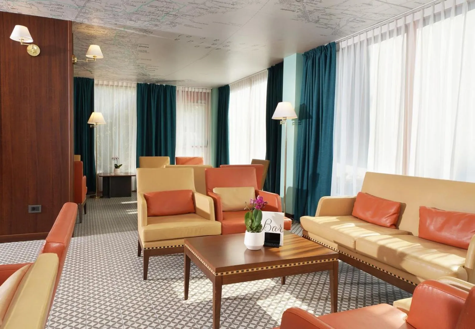 Living room in Hotel La Perla - Bike Hotel