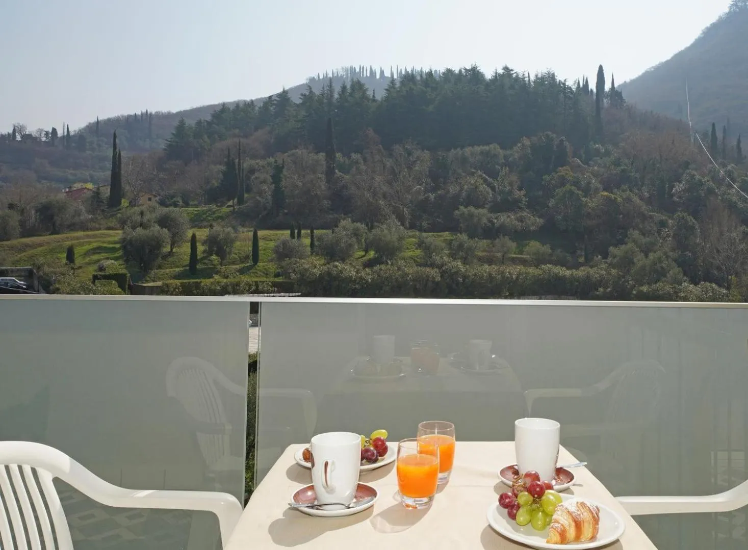 Bedroom in Hotel La Perla - Bike Hotel
