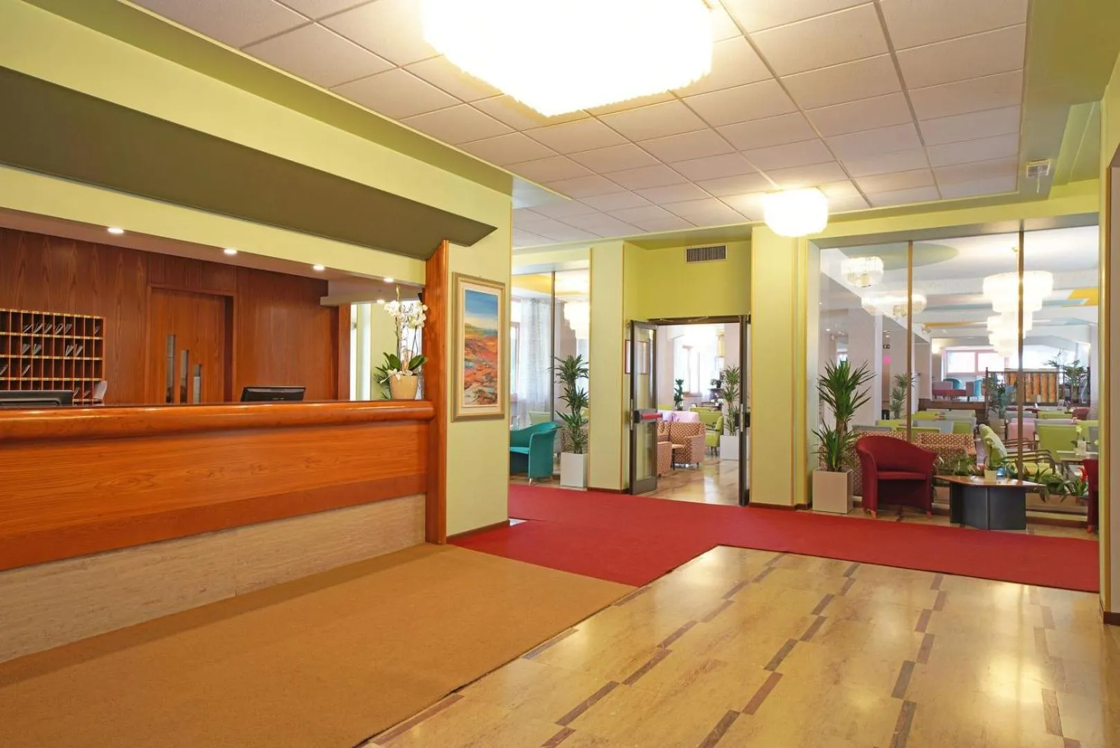 Lobby or reception in Hotel La Perla - Bike Hotel