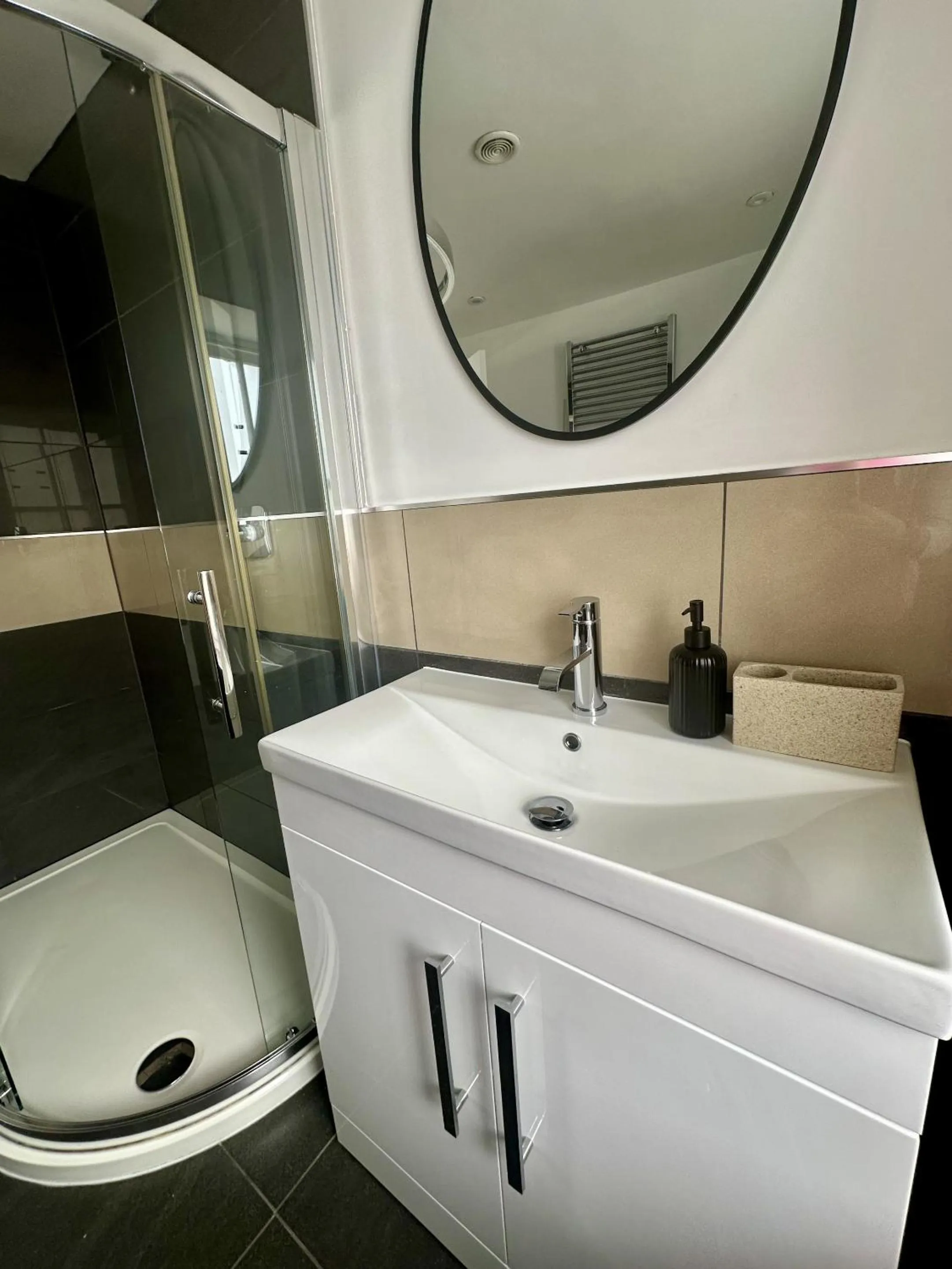 Bathroom in The Floating Bridge