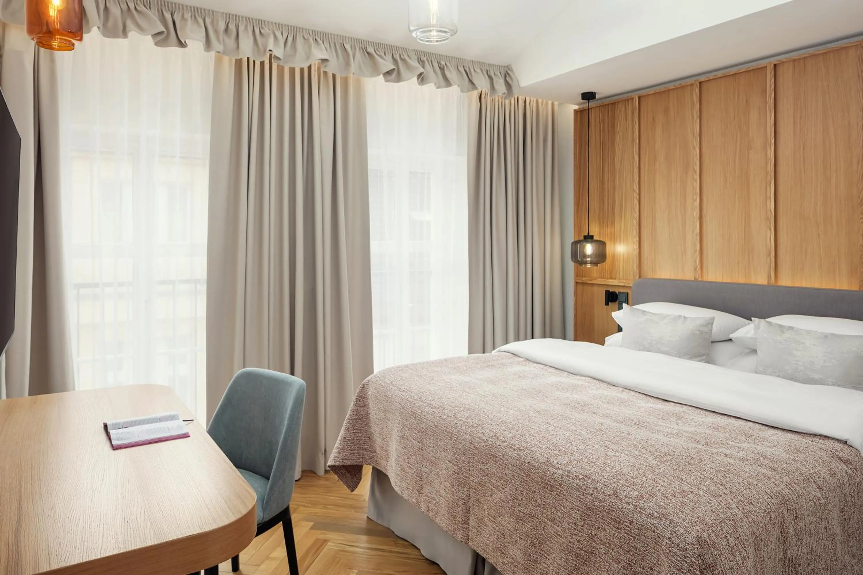 Two-Bedroom Apartment in Six Residences Prague