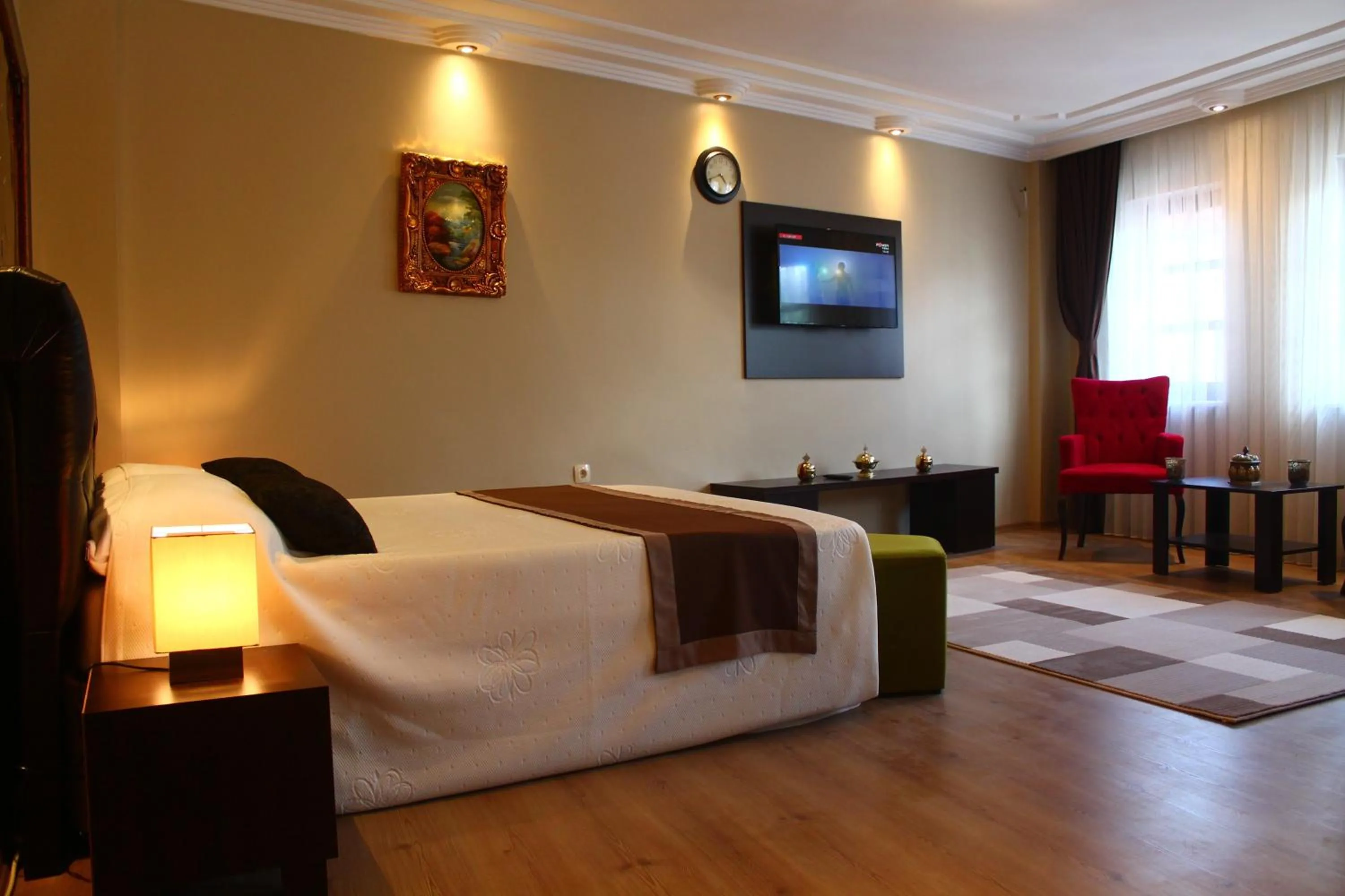 Bed in Lena Central Flats