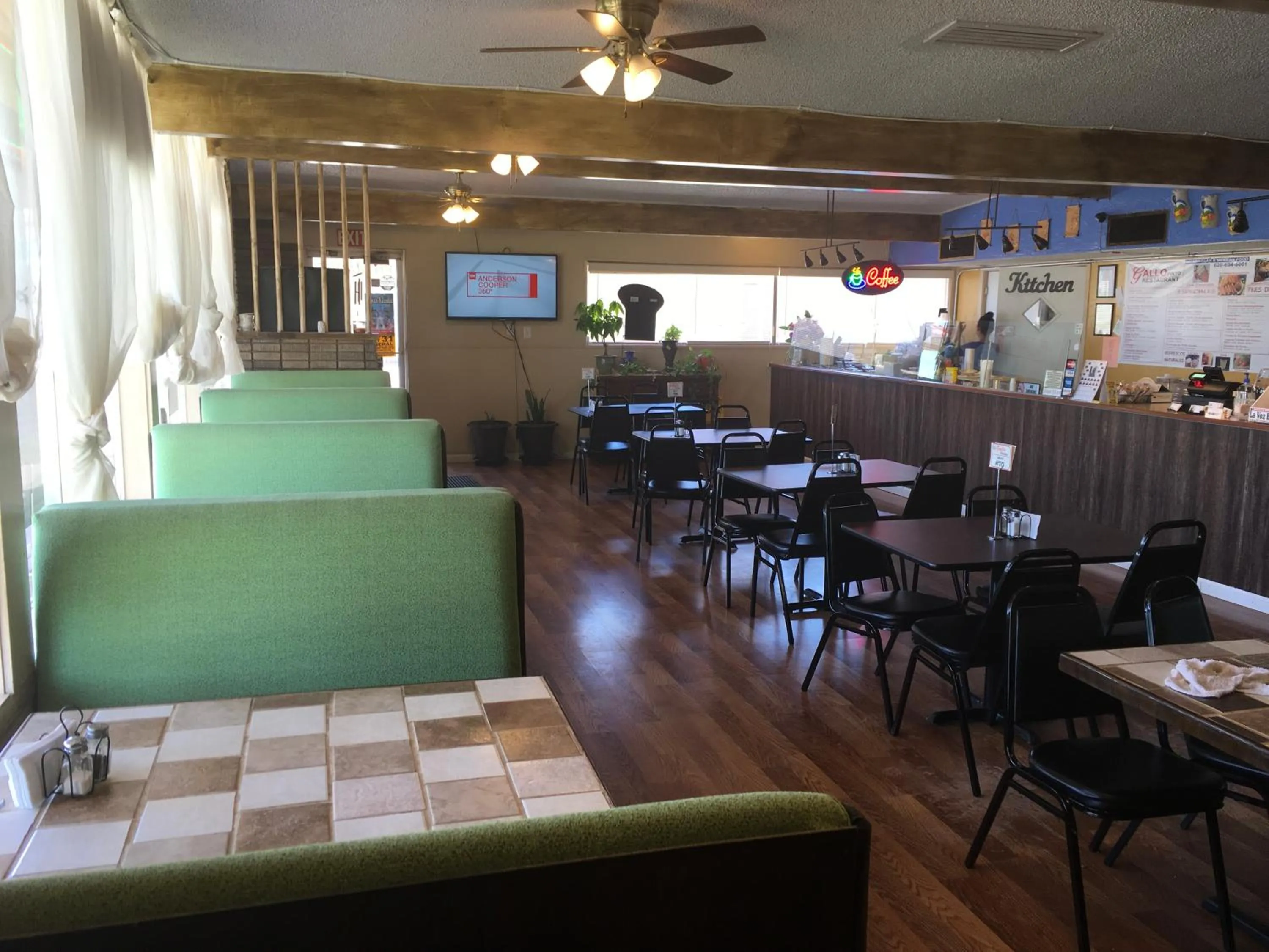 Restaurant/places to eat in Budget Inn Lafonda Motel