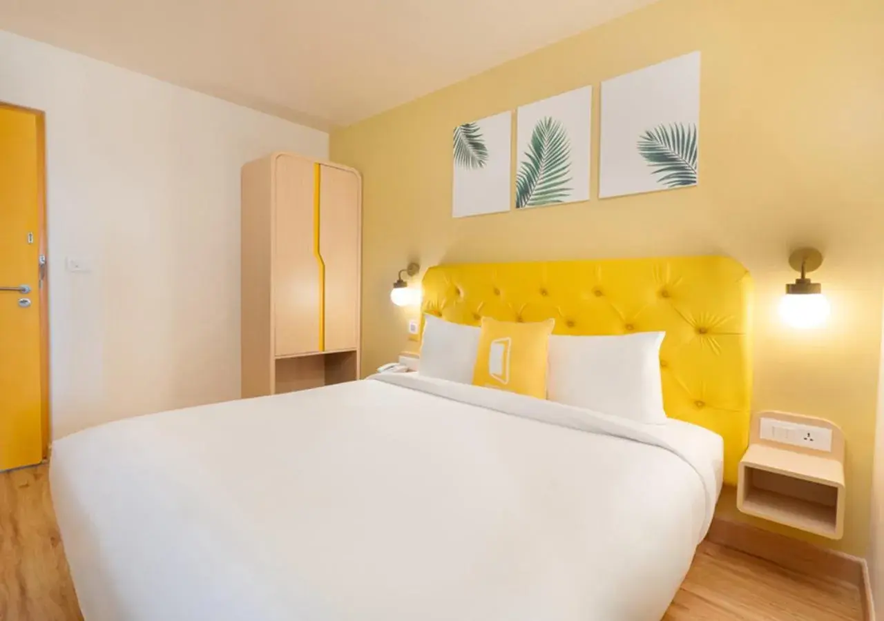 Standard King Room in Bloom Hotel - BKC Kalina Standard King Room in Bloom Hotel - BKC Kalina