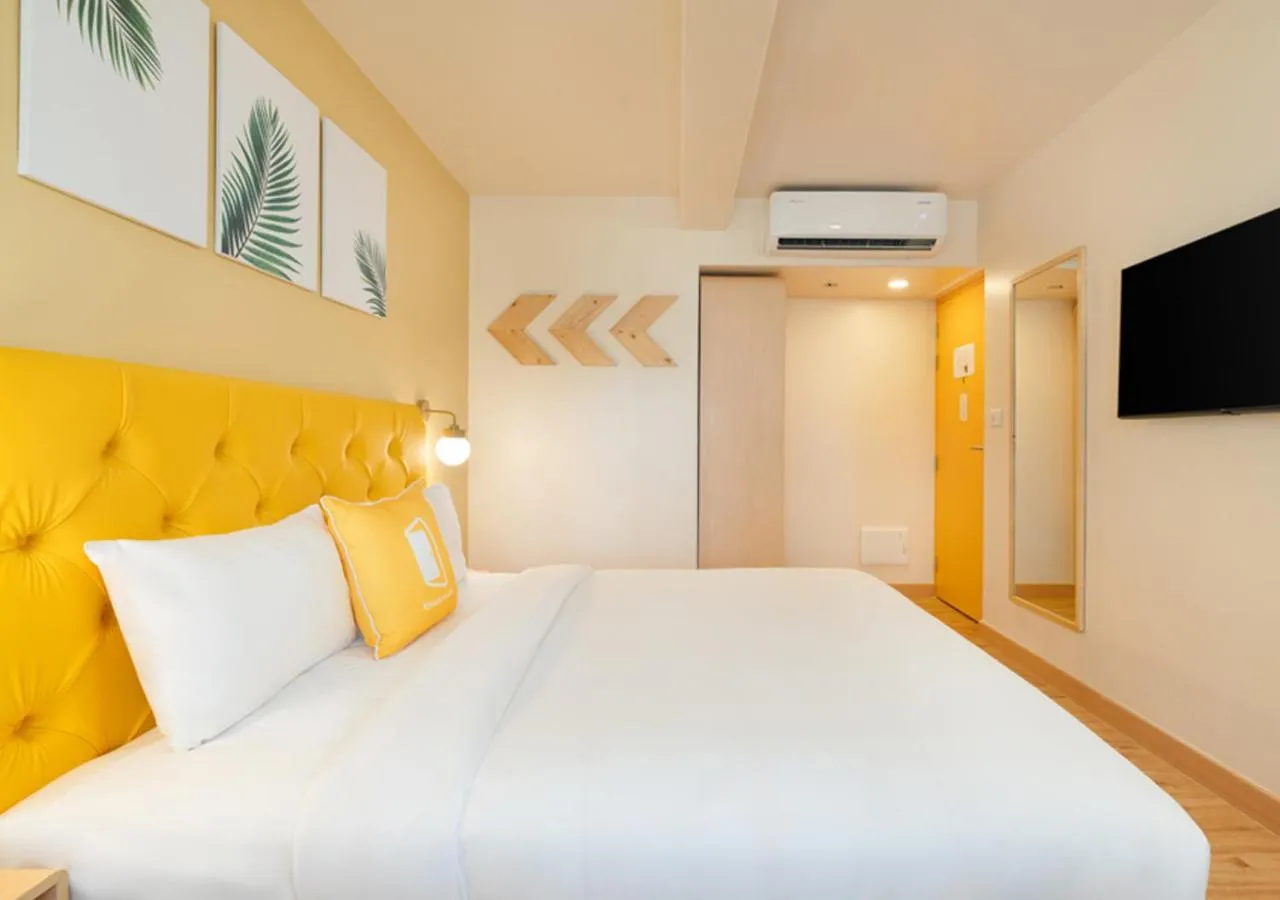 Photo of the whole room, Bed in Bloom Hotel - BKC Kalina