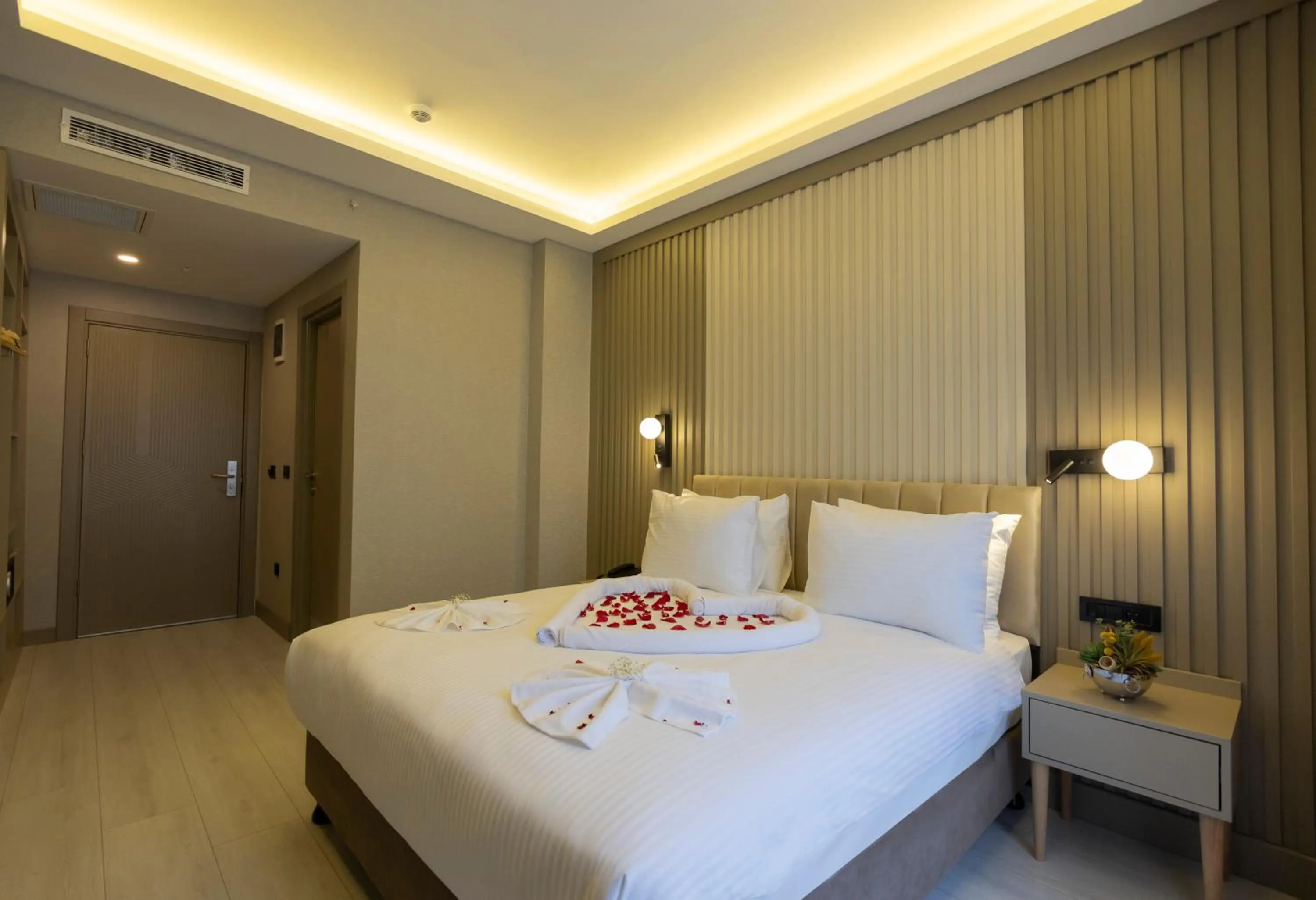 Bed in The Galata Glory Hotel