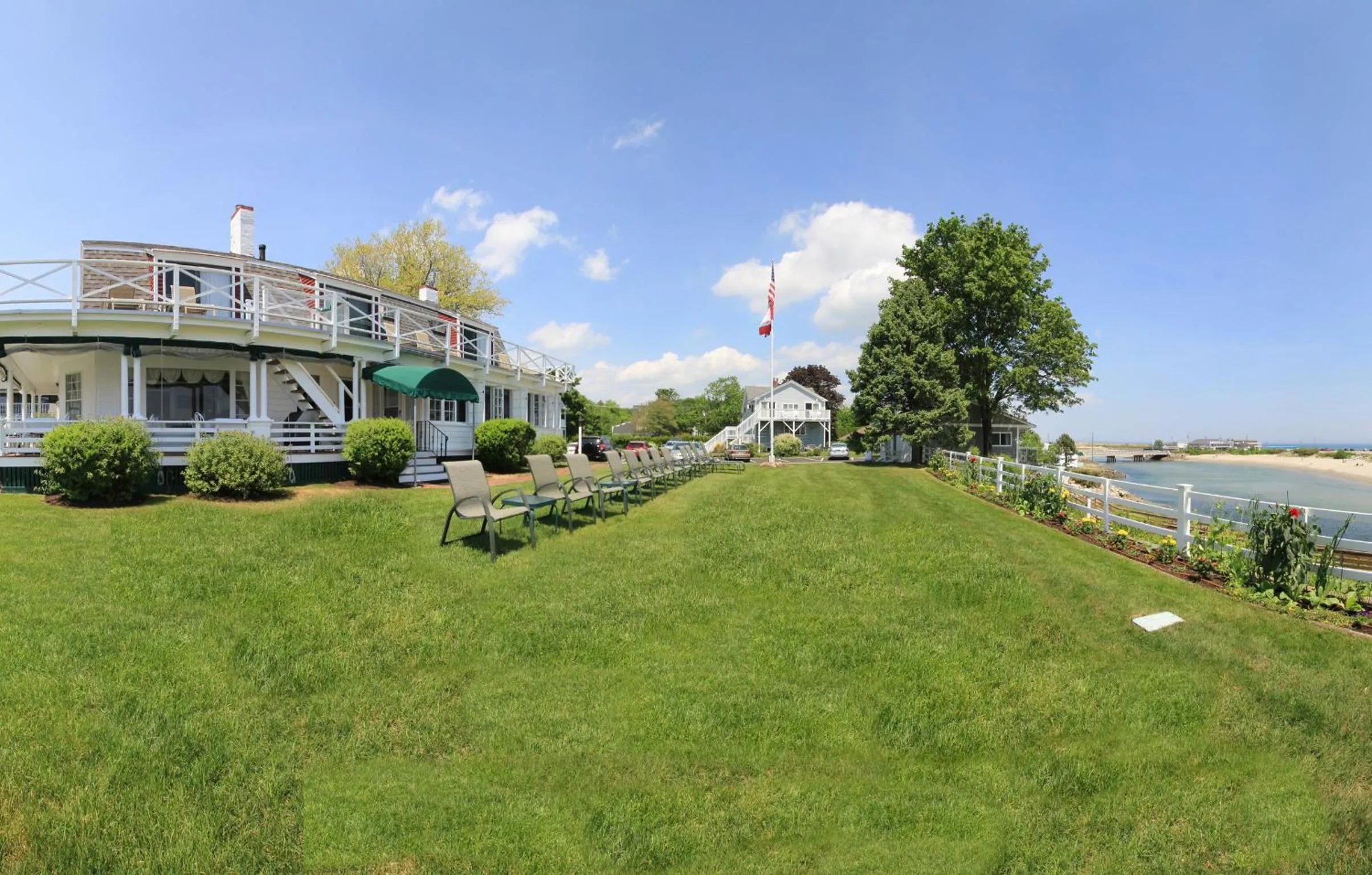 Area and facilities in Terrace By The Sea