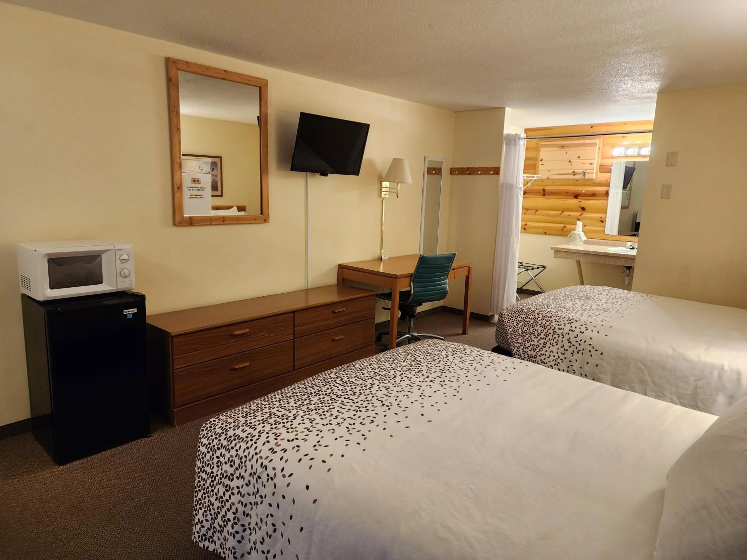 Bedroom in Grantsburg Inn