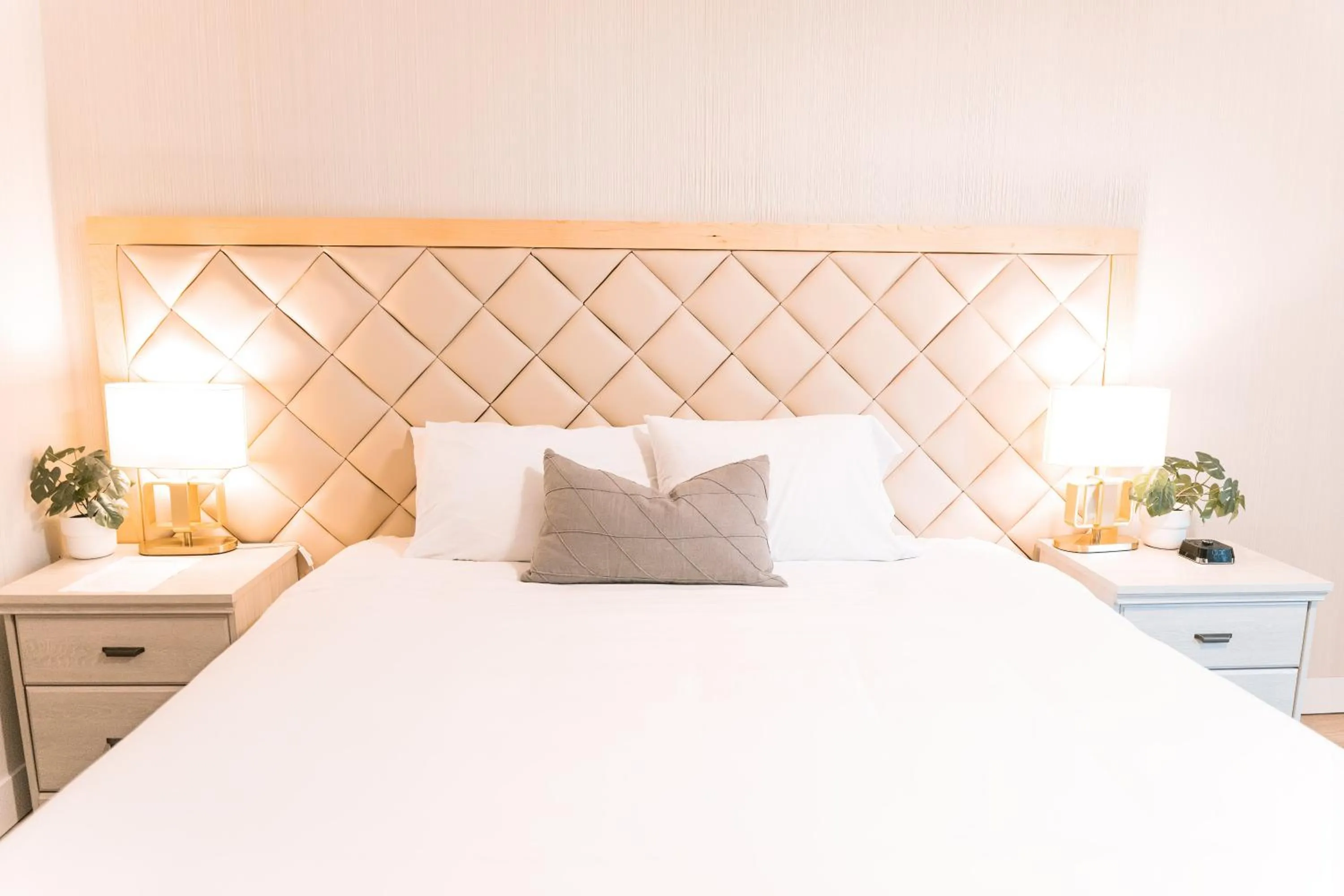 Bed in Hotel Civilia Lakeside by Civilia Golf Retreat
