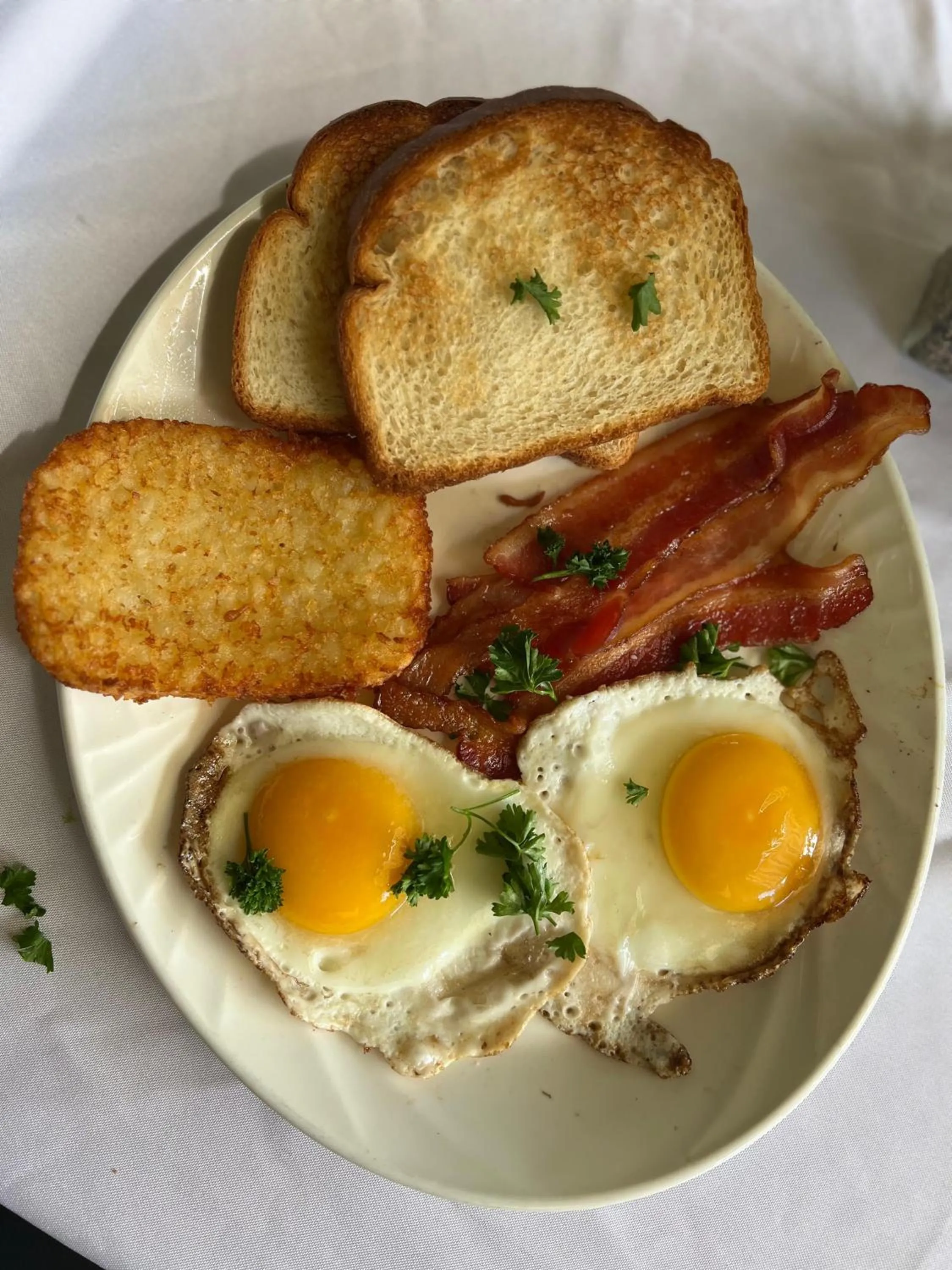 Restaurant/places to eat in Hotel Civilia Lakeside by Civilia Golf Retreat