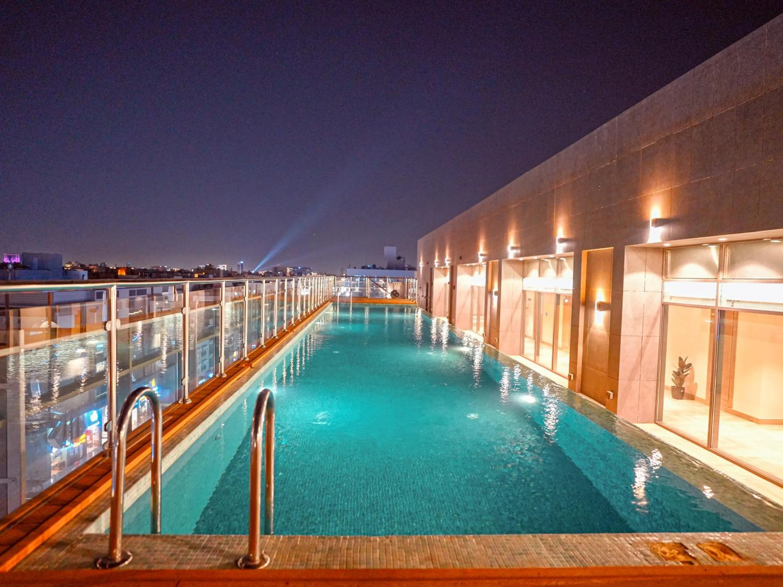 Swimming pool in Casa Diora Hotel Al Rawdah