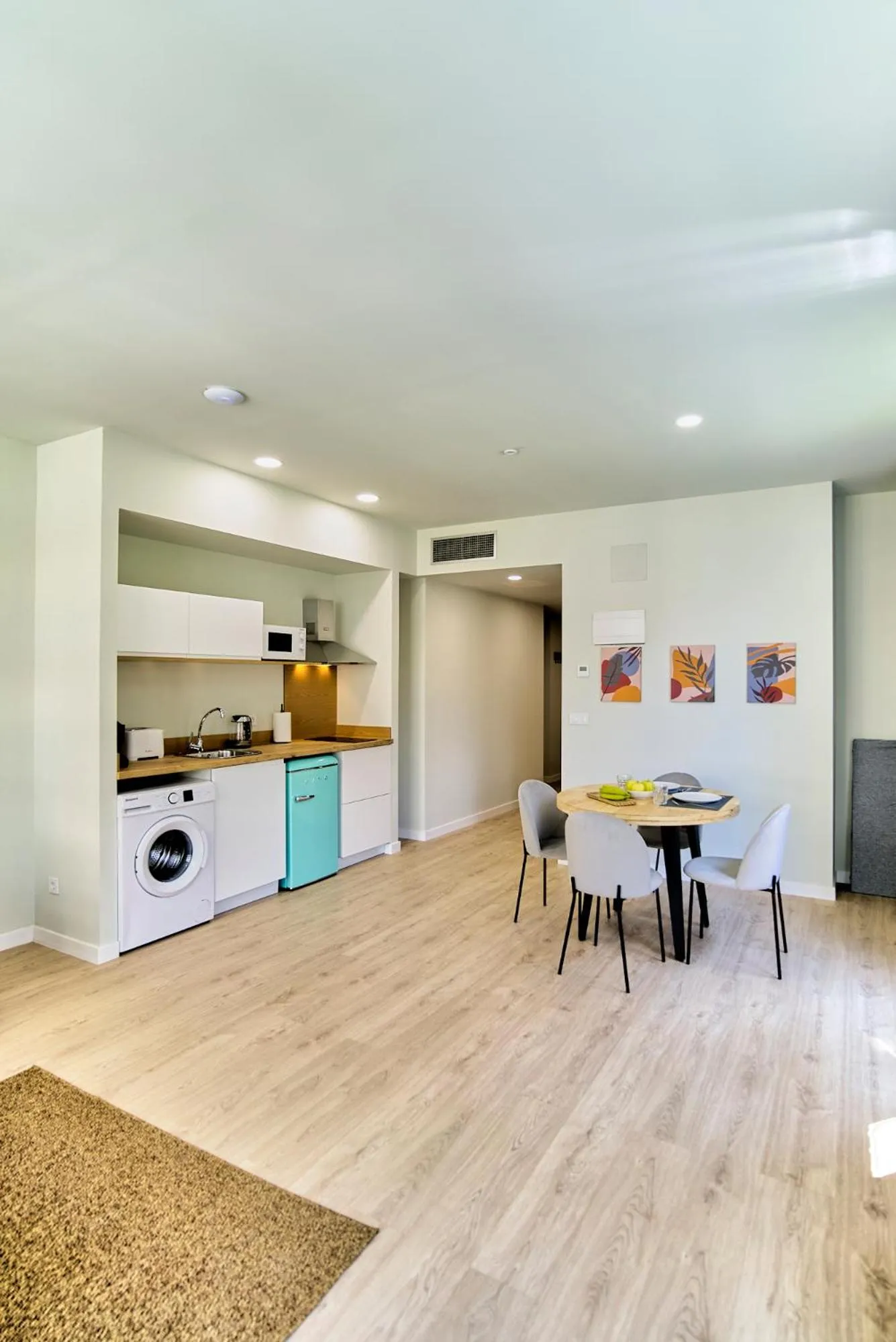 Photo of the whole room in Apartamentos Olivia by gaiarooms