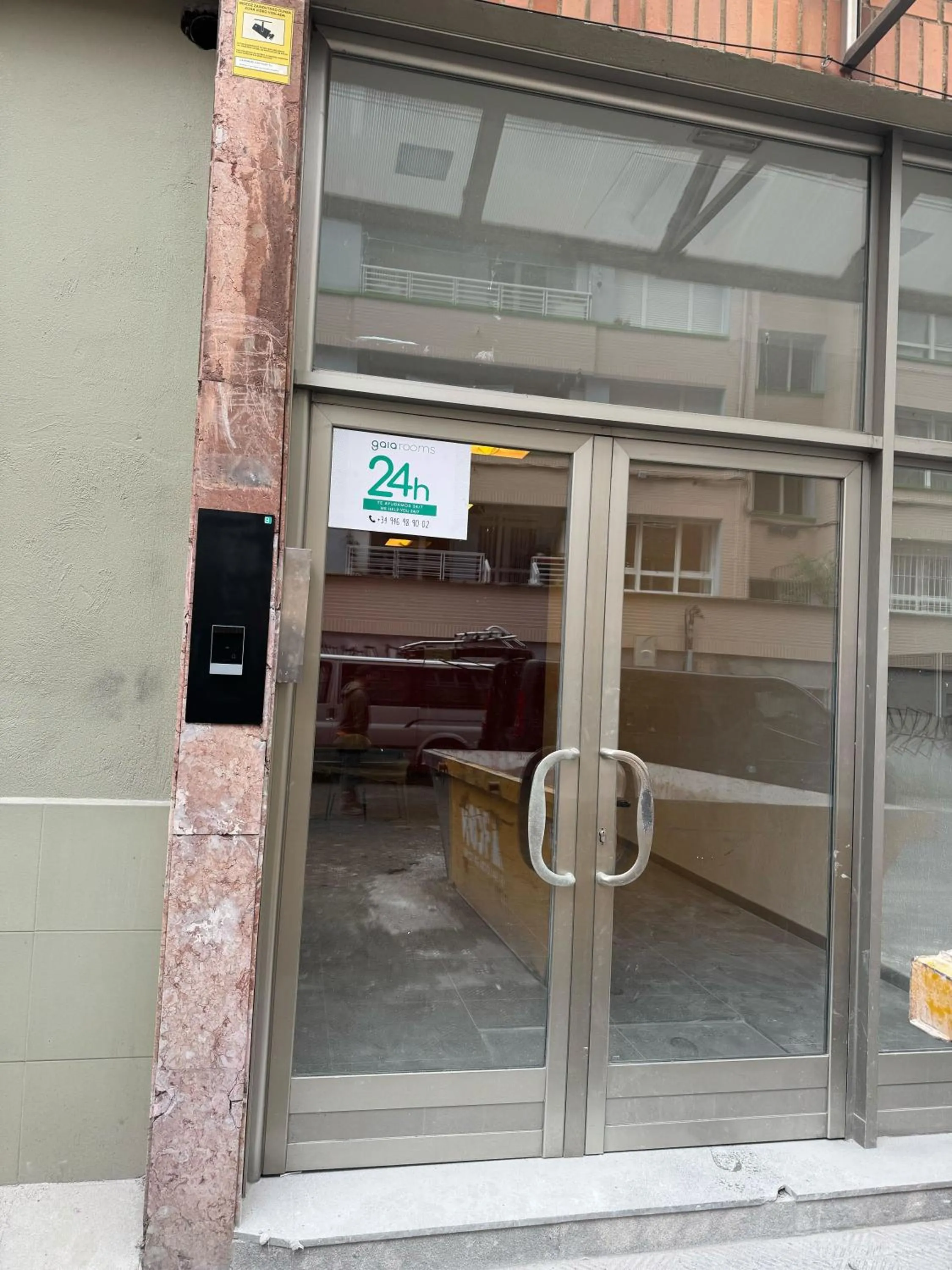 Facade/entrance in Apartamentos Olivia by gaiarooms