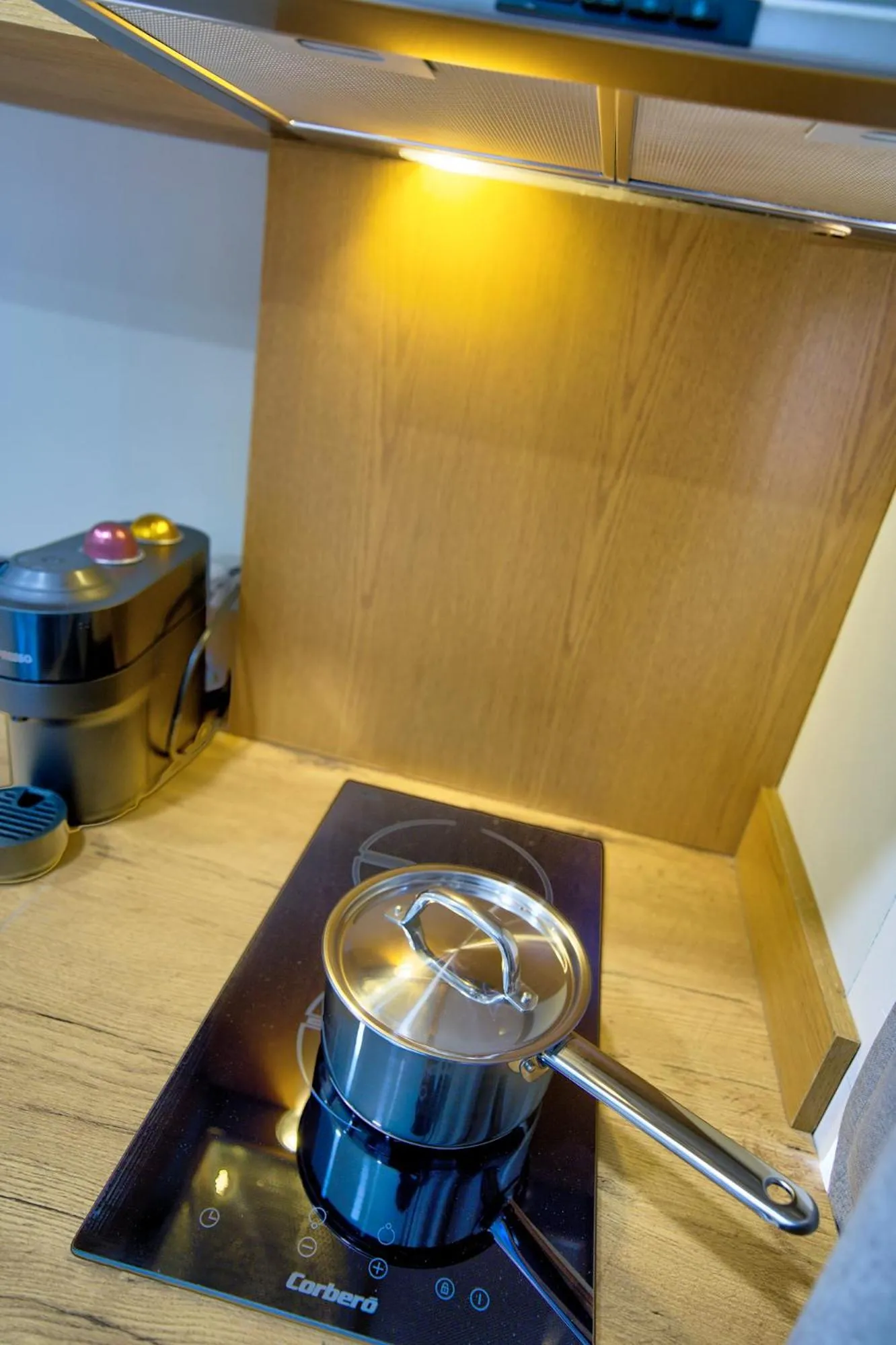 Coffee/tea facilities in Apartamentos Olivia by gaiarooms