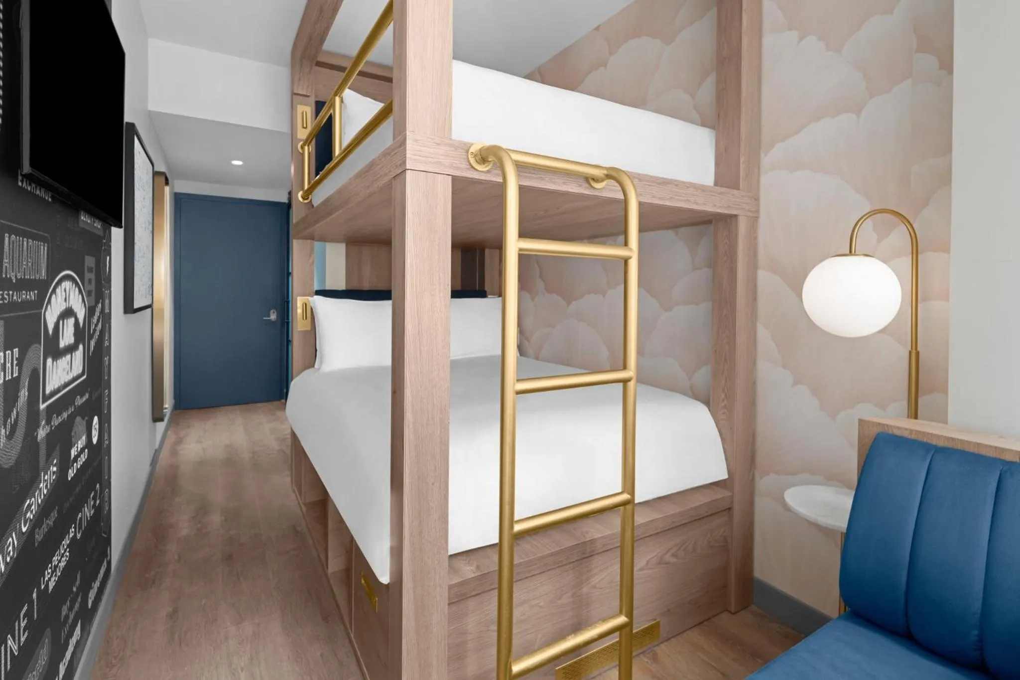 Photo of the whole room, Bed in voco Times Square - Broadway by IHG