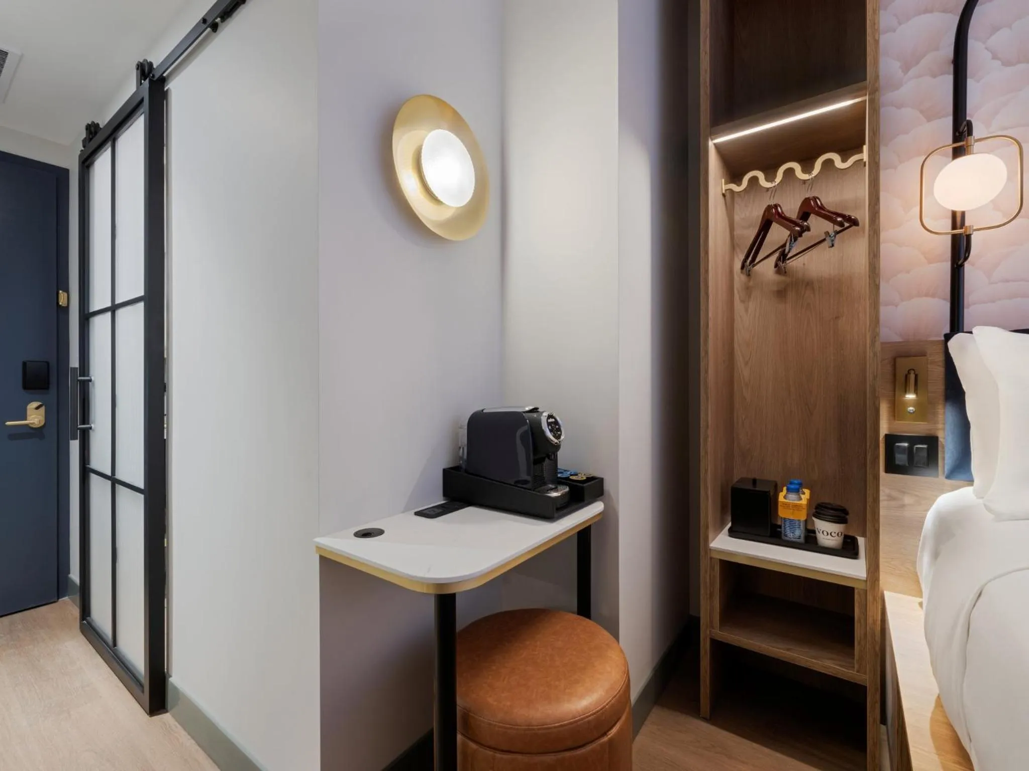 Photo of the whole room, Bed in voco Times Square - Broadway by IHG