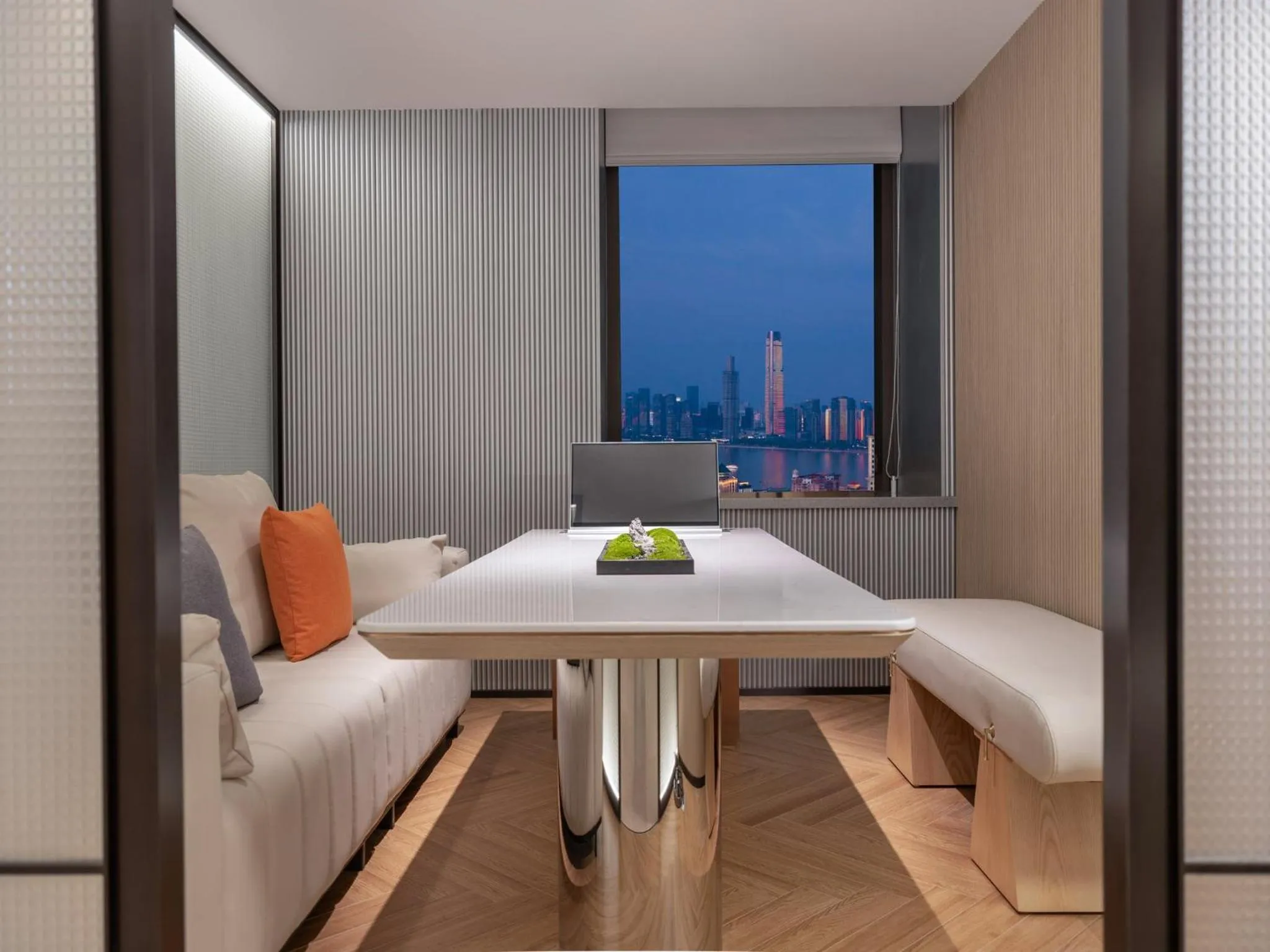 Property building in Holiday Inn Express Wuhan Jianghan Road by IHG