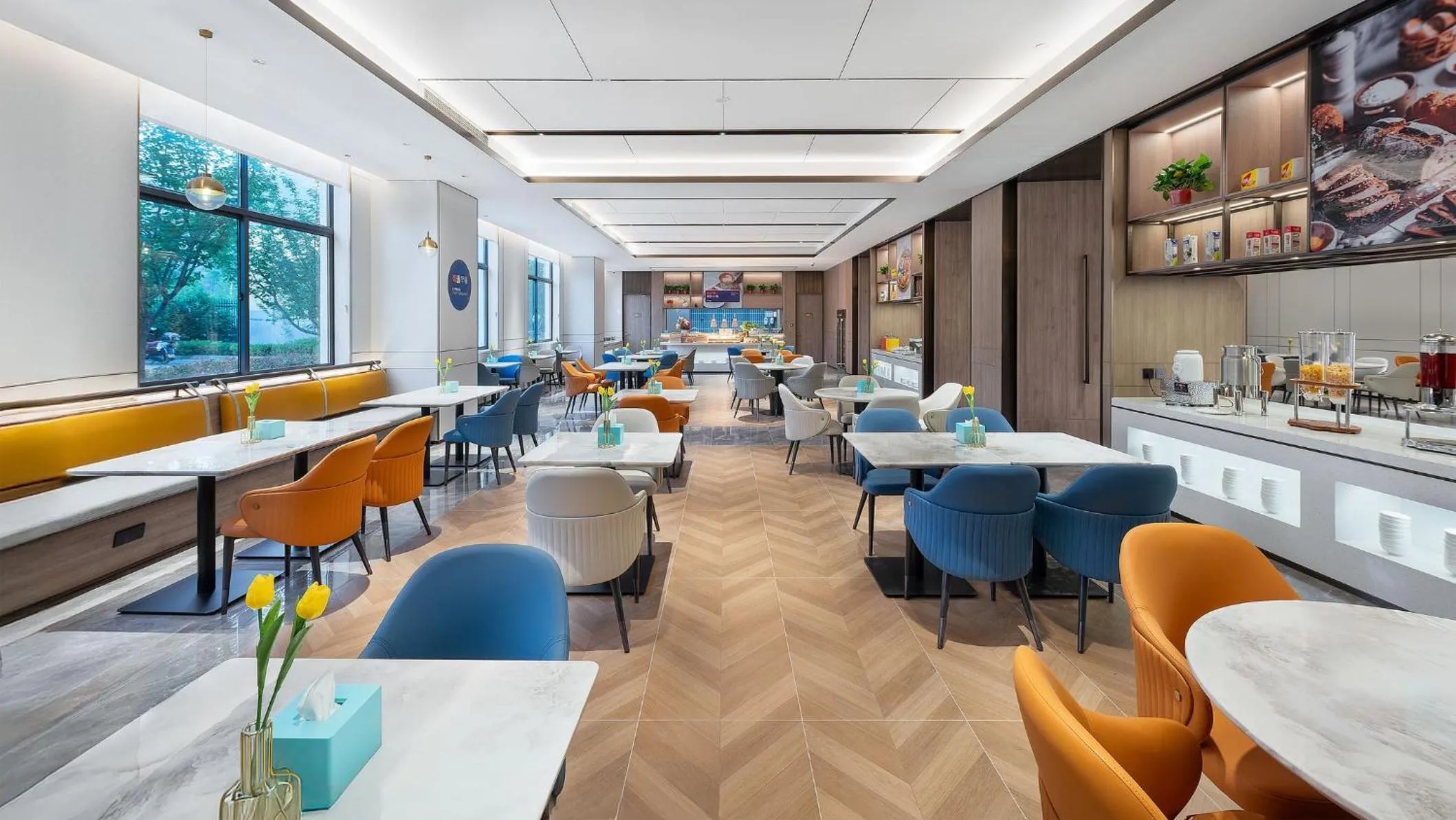 Restaurant/places to eat in Holiday Inn Express Xi'an Caotang Technology Park by IHG