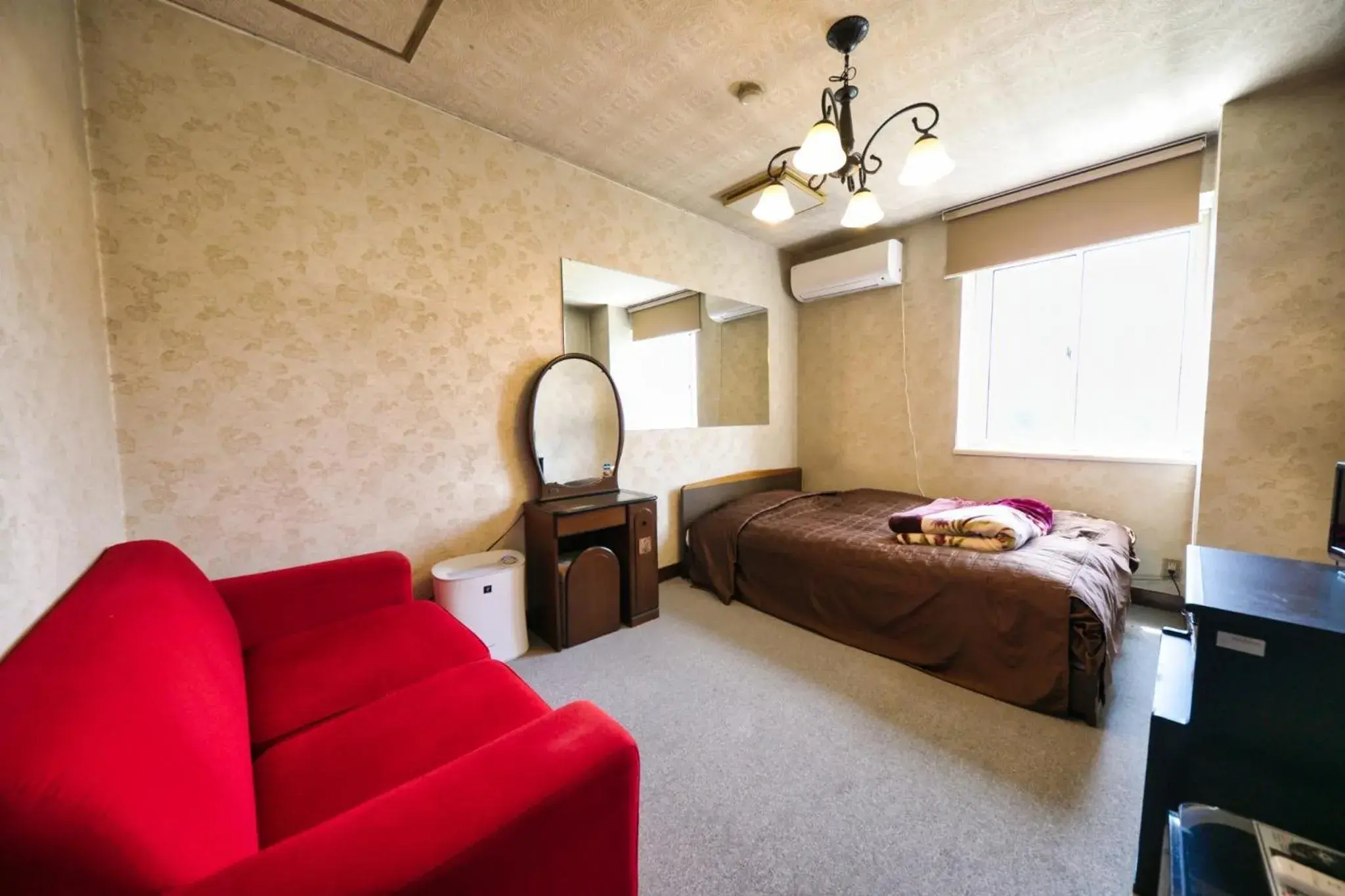 Double Room with Private Bathroom - single occupancy in Hotel Camelot Double Room with Private Bathroom - single occupancy in Hotel Camelot