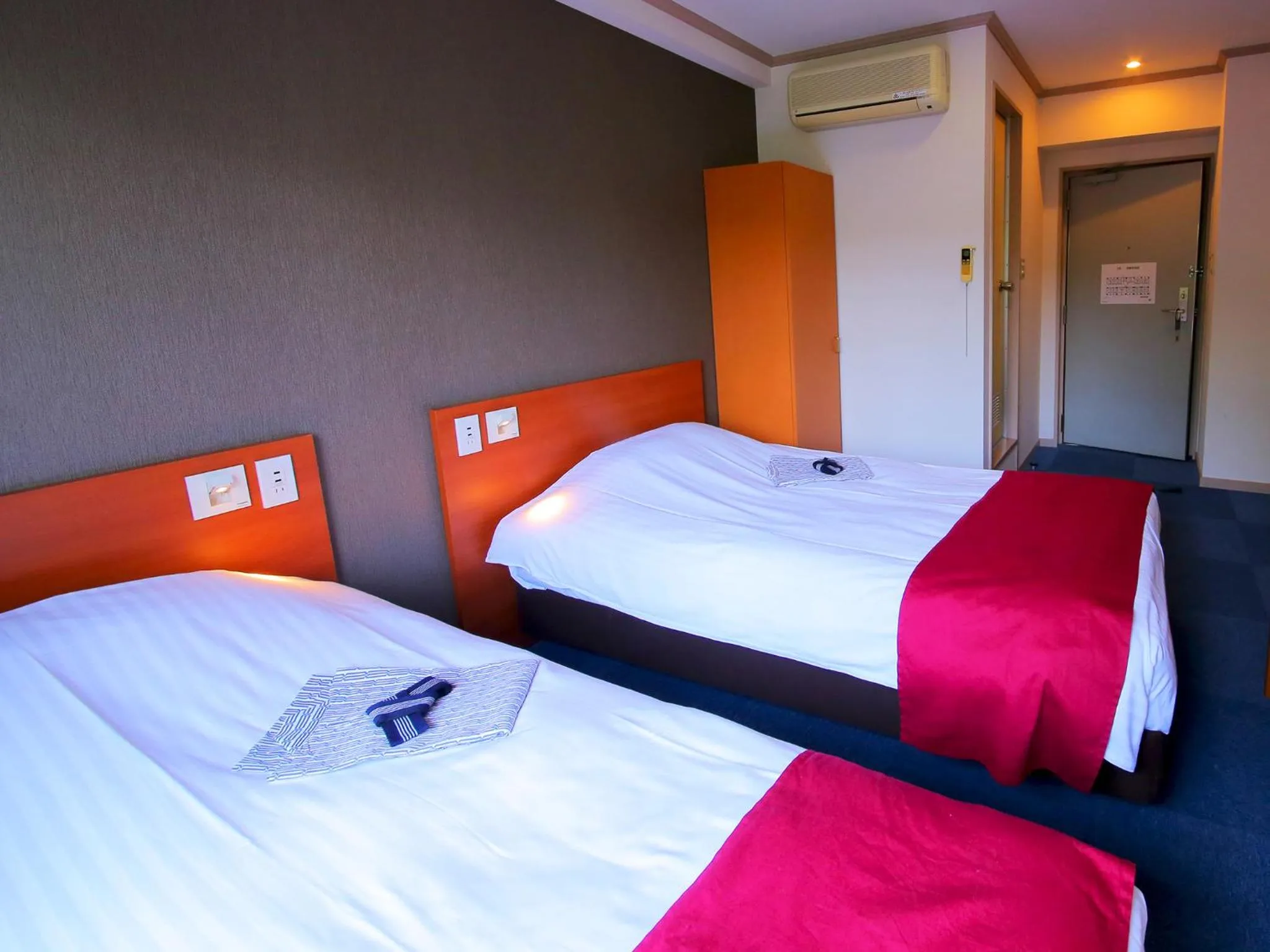 Photo of the whole room in Matsukaze