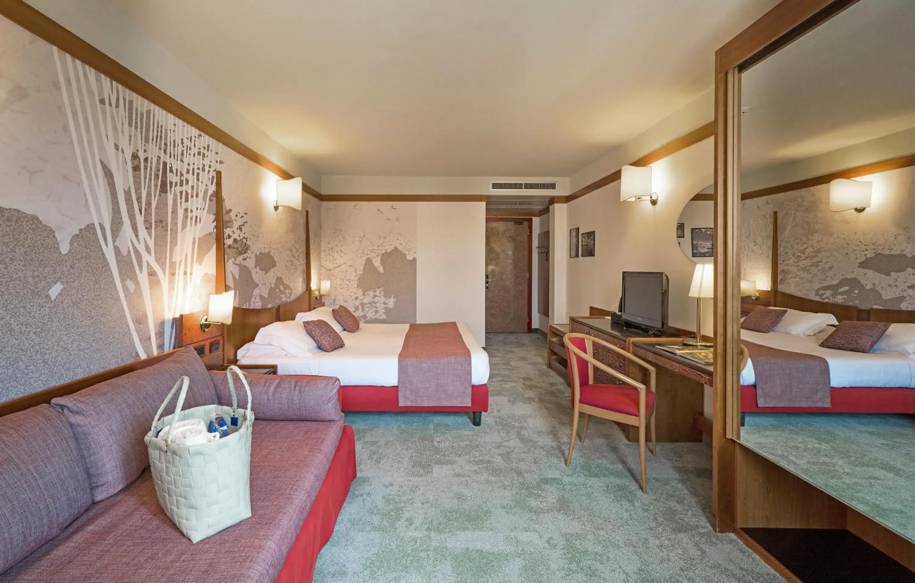 Comfort Twin/Double Room in Hotel Du Lac et Bellevue Comfort Twin/Double Room in Hotel Du Lac et Bellevue