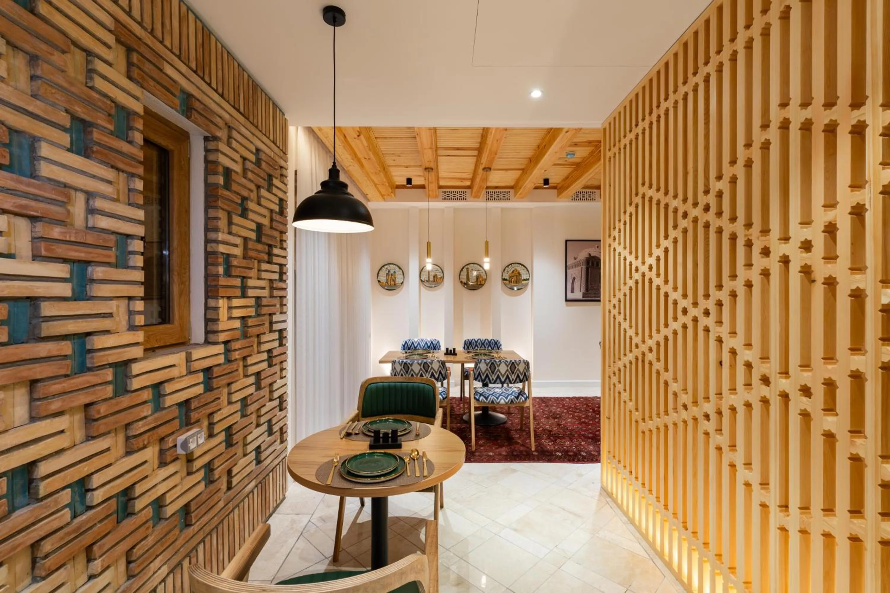 Restaurant/places to eat in Sarhad Hotel