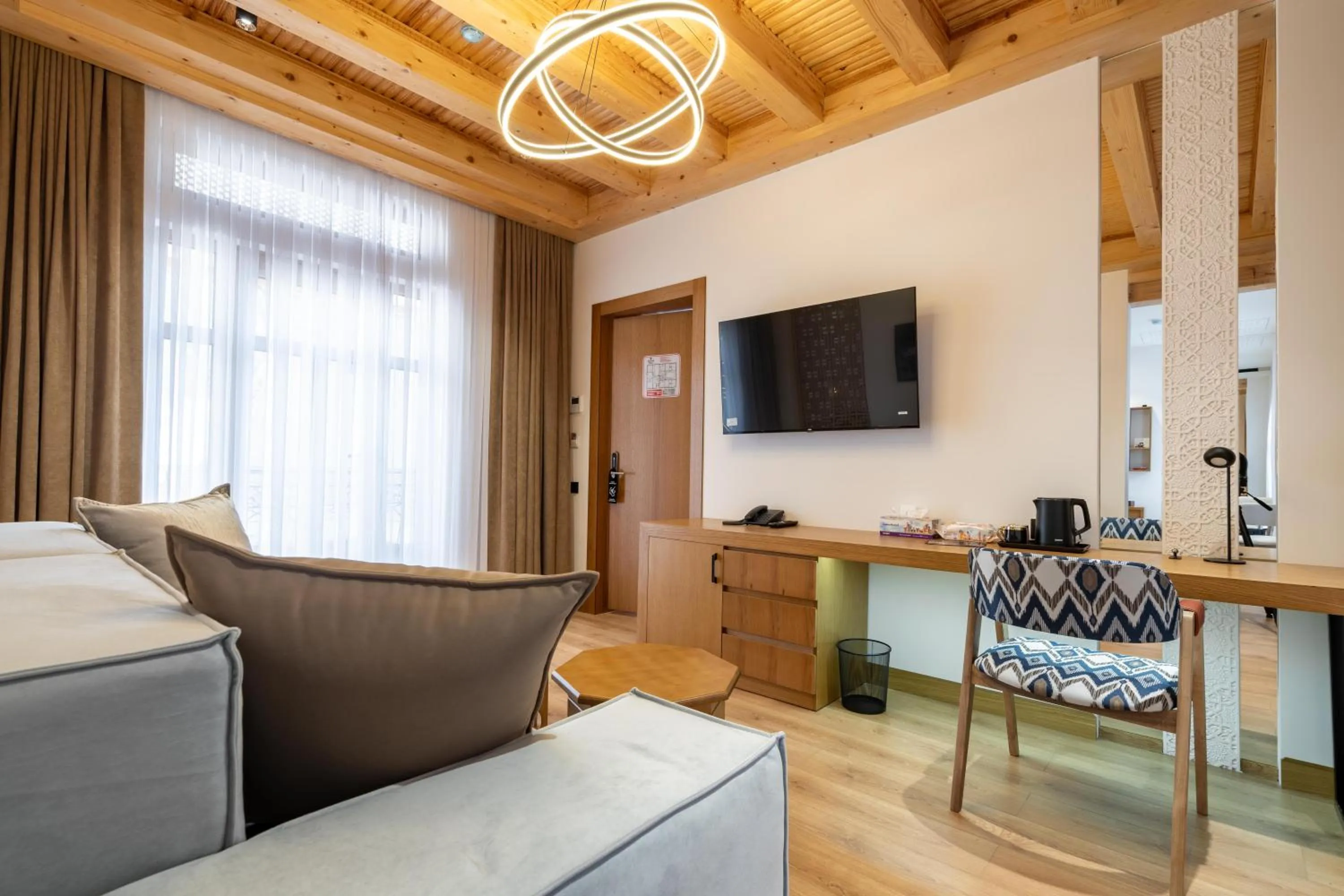 Living room in Sarhad Hotel