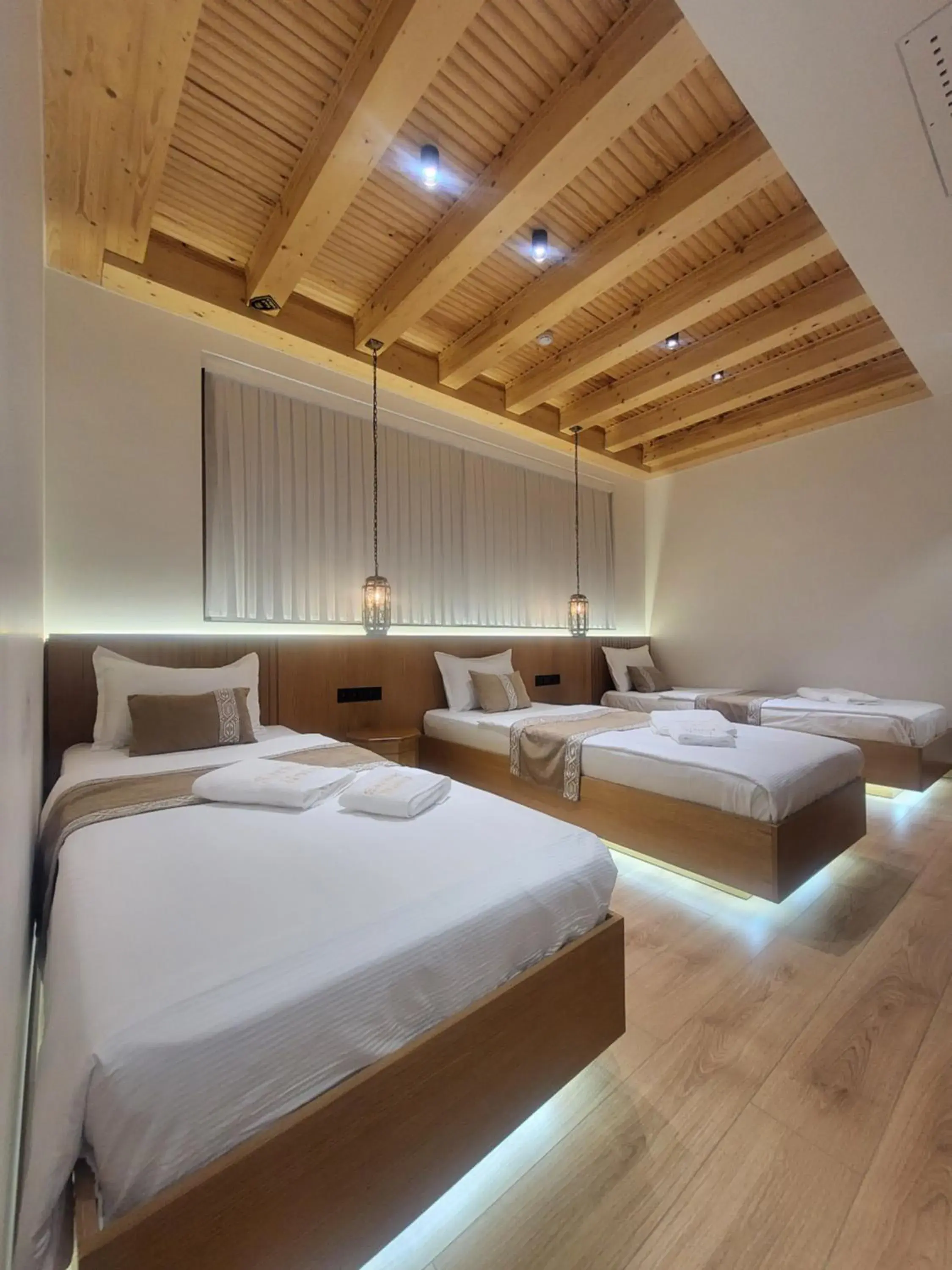 Classic Triple Room in Sarhad Hotel Classic Triple Room in Sarhad Hotel