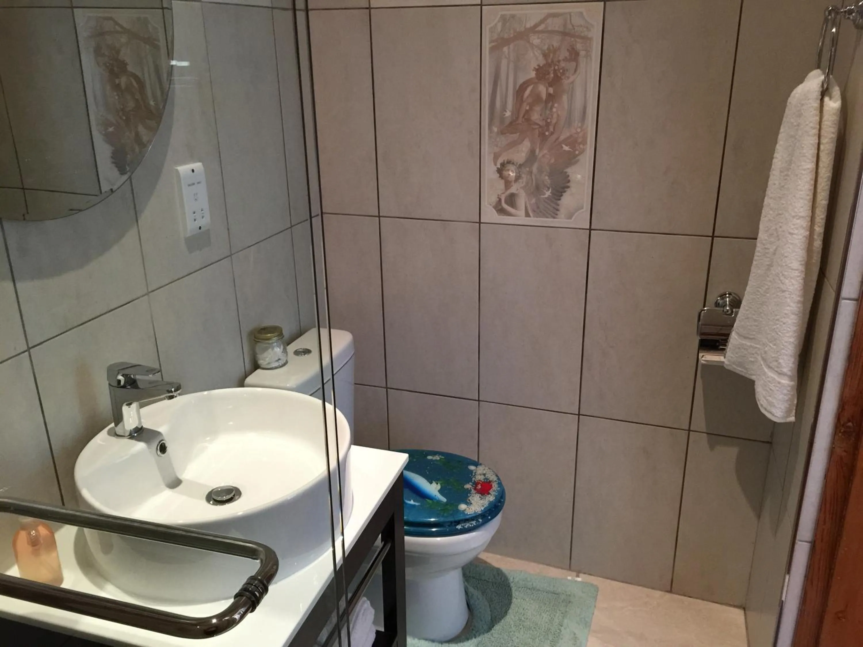 Bathroom in Central Hotel Guest House