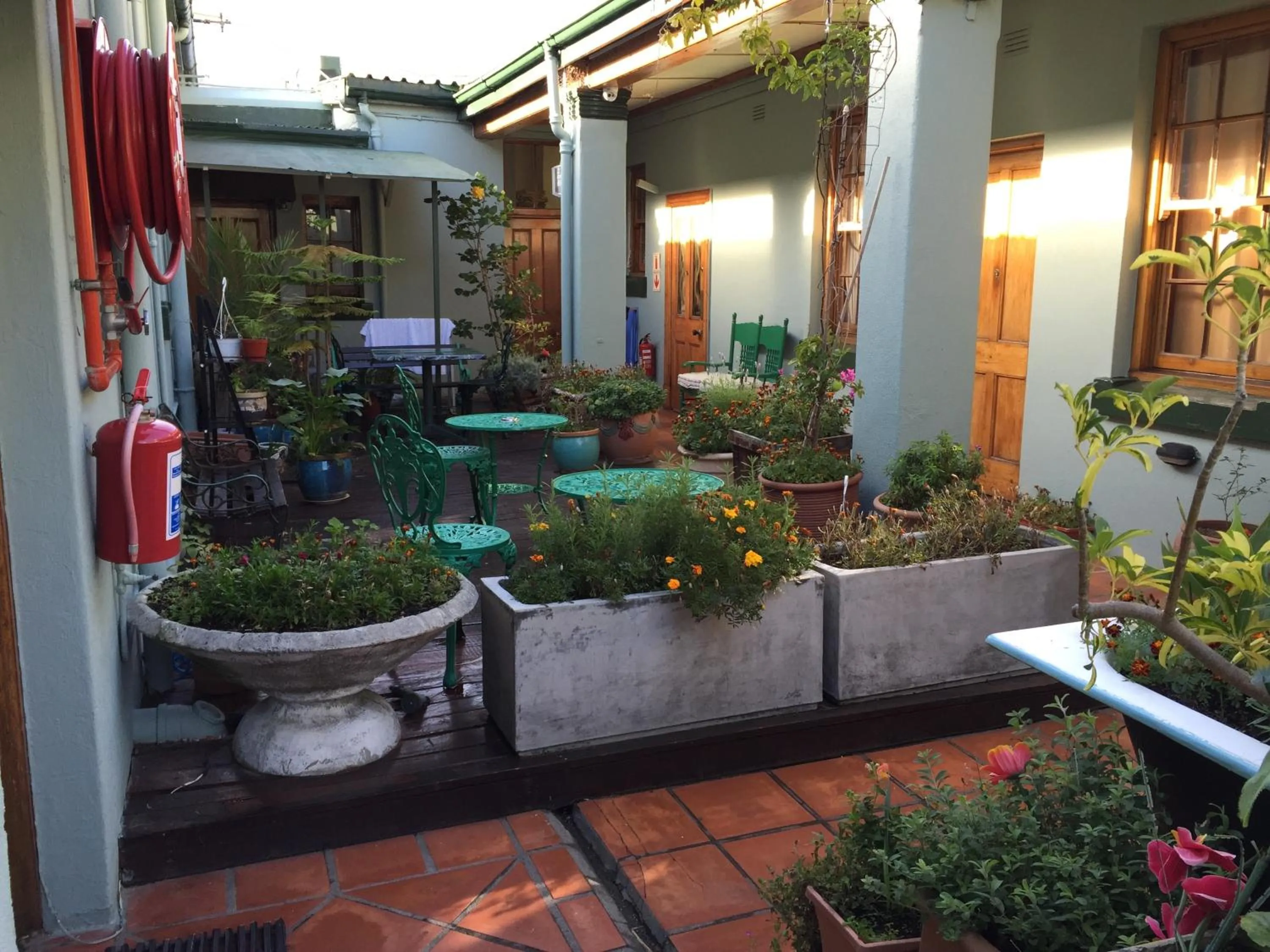 Restaurant/places to eat in Central Hotel Guest House