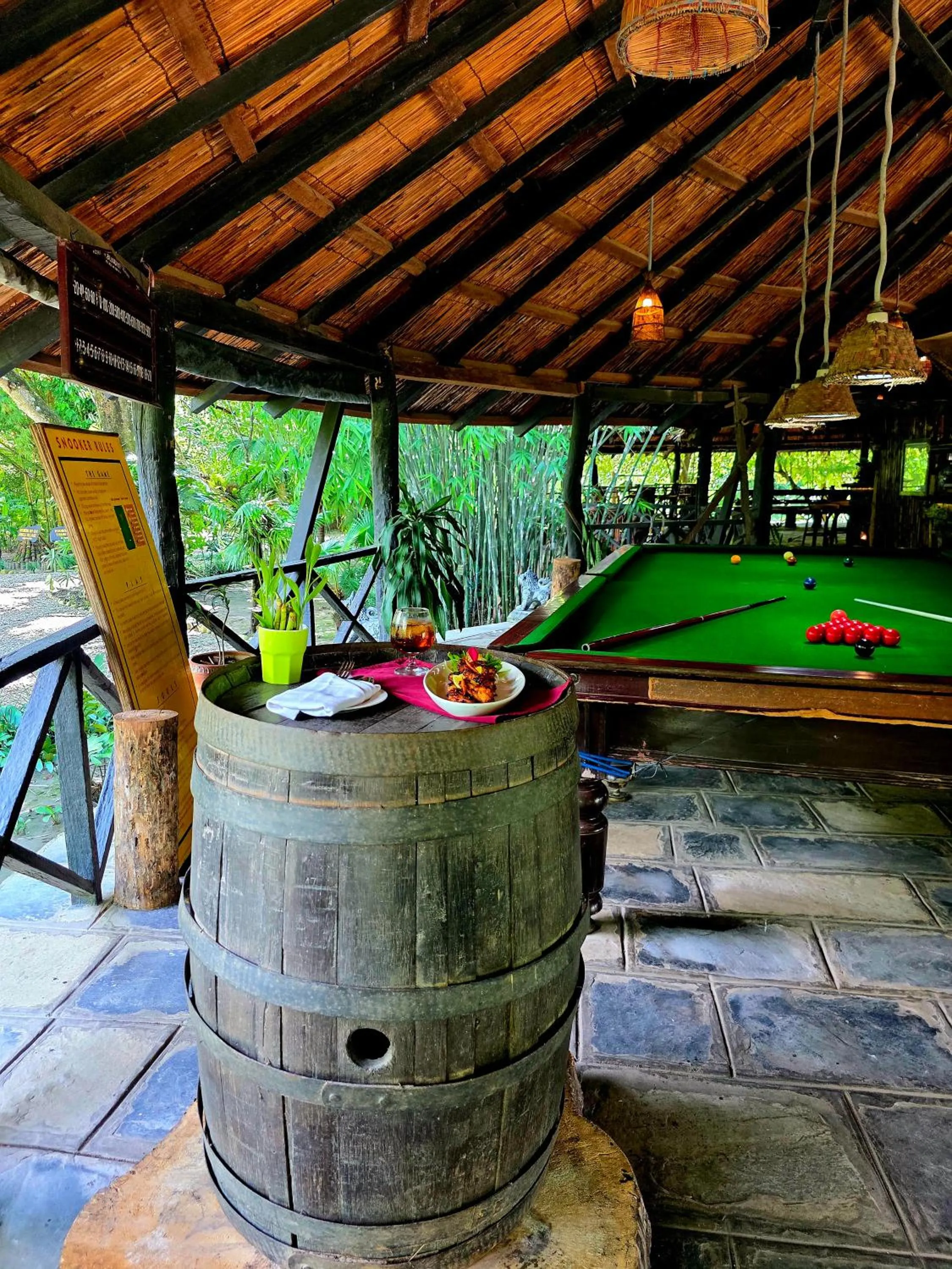 Restaurant/places to eat in Siddhartha Wildlife Retreat