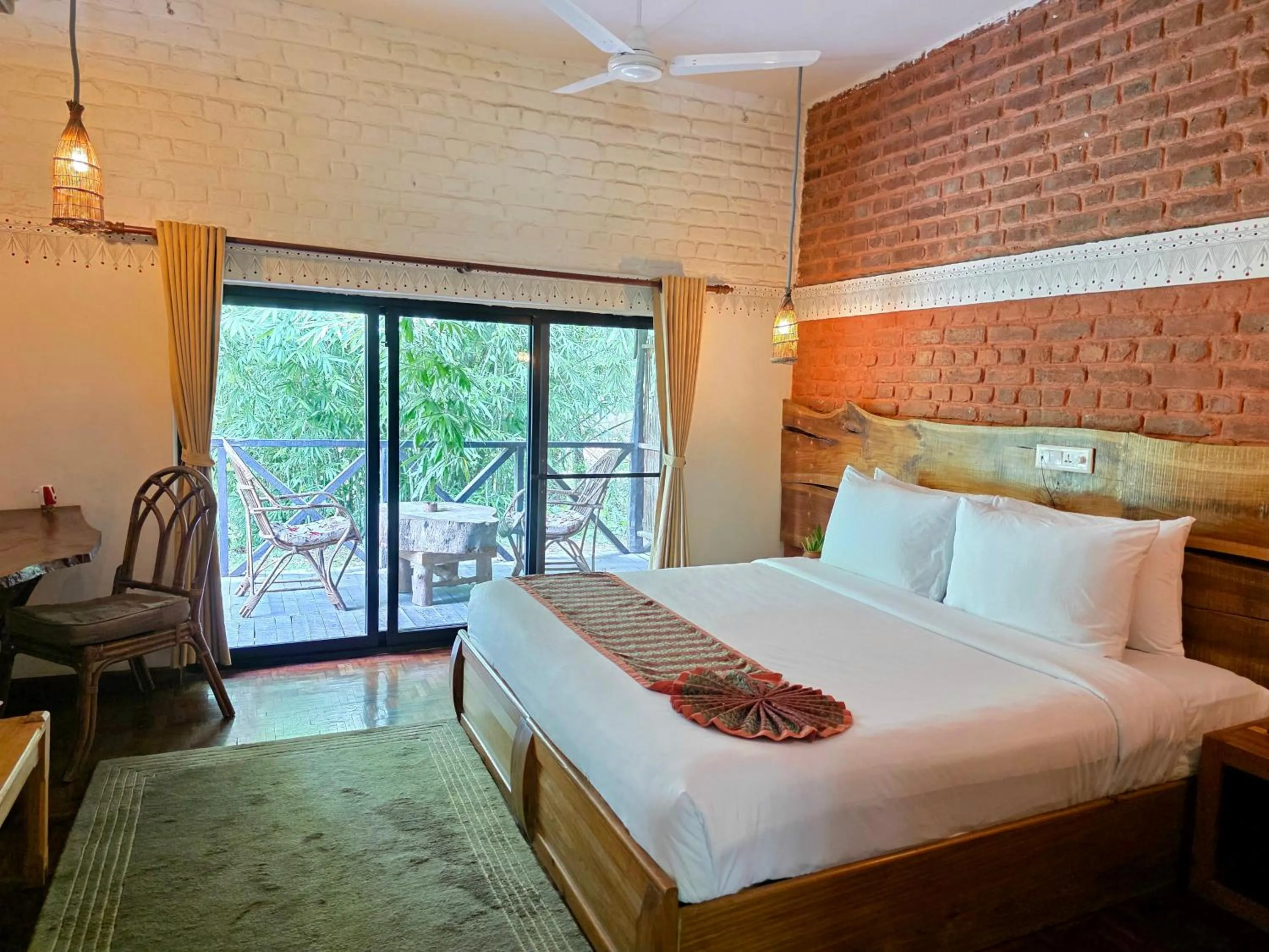 Bedroom, Bed in Siddhartha Wildlife Retreat