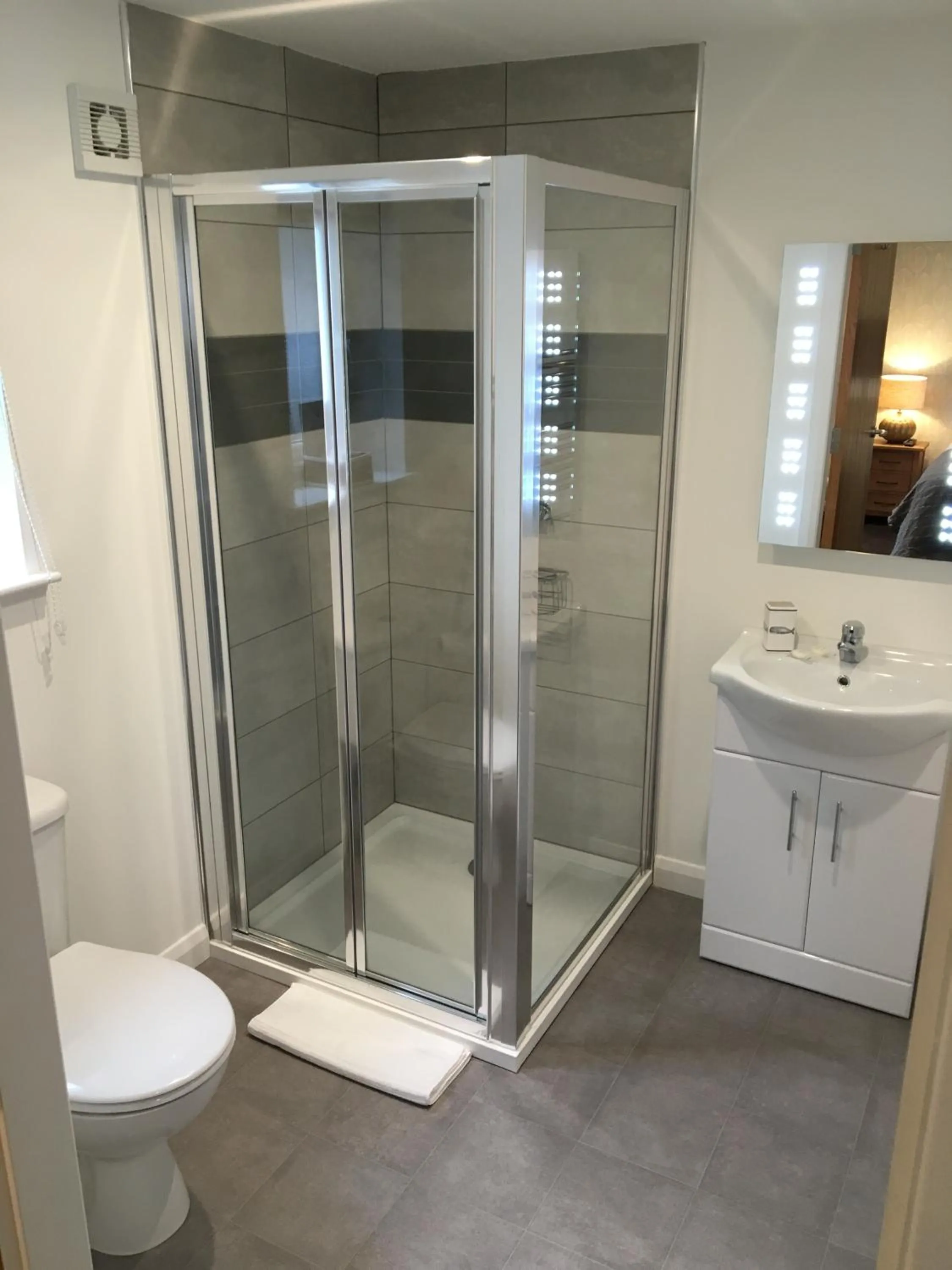 Bathroom in The Anchor Inn