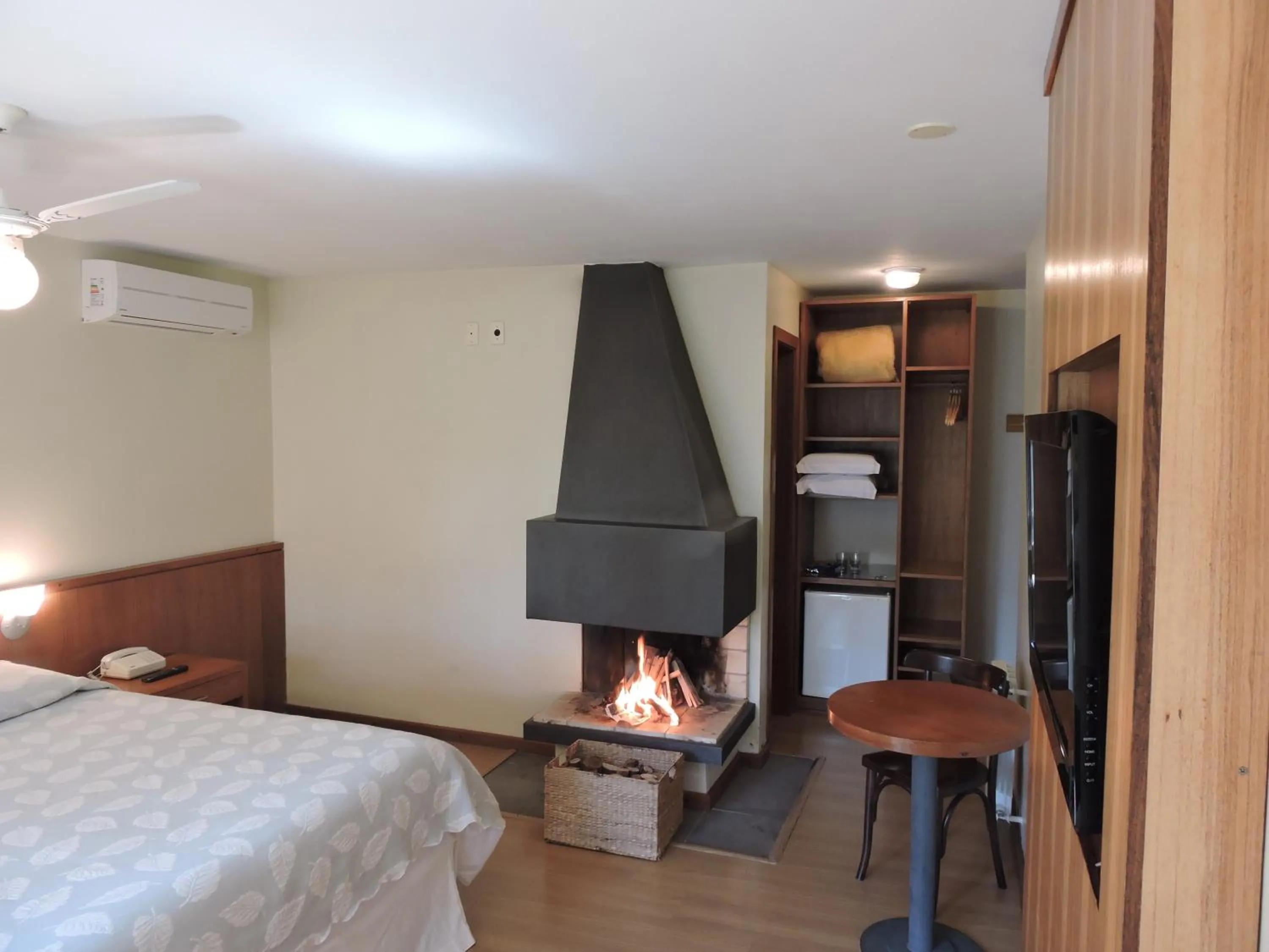 Decorative detail, Bed in Estalagem Vila Suzana - Quadra de Beach Tennis Indoor