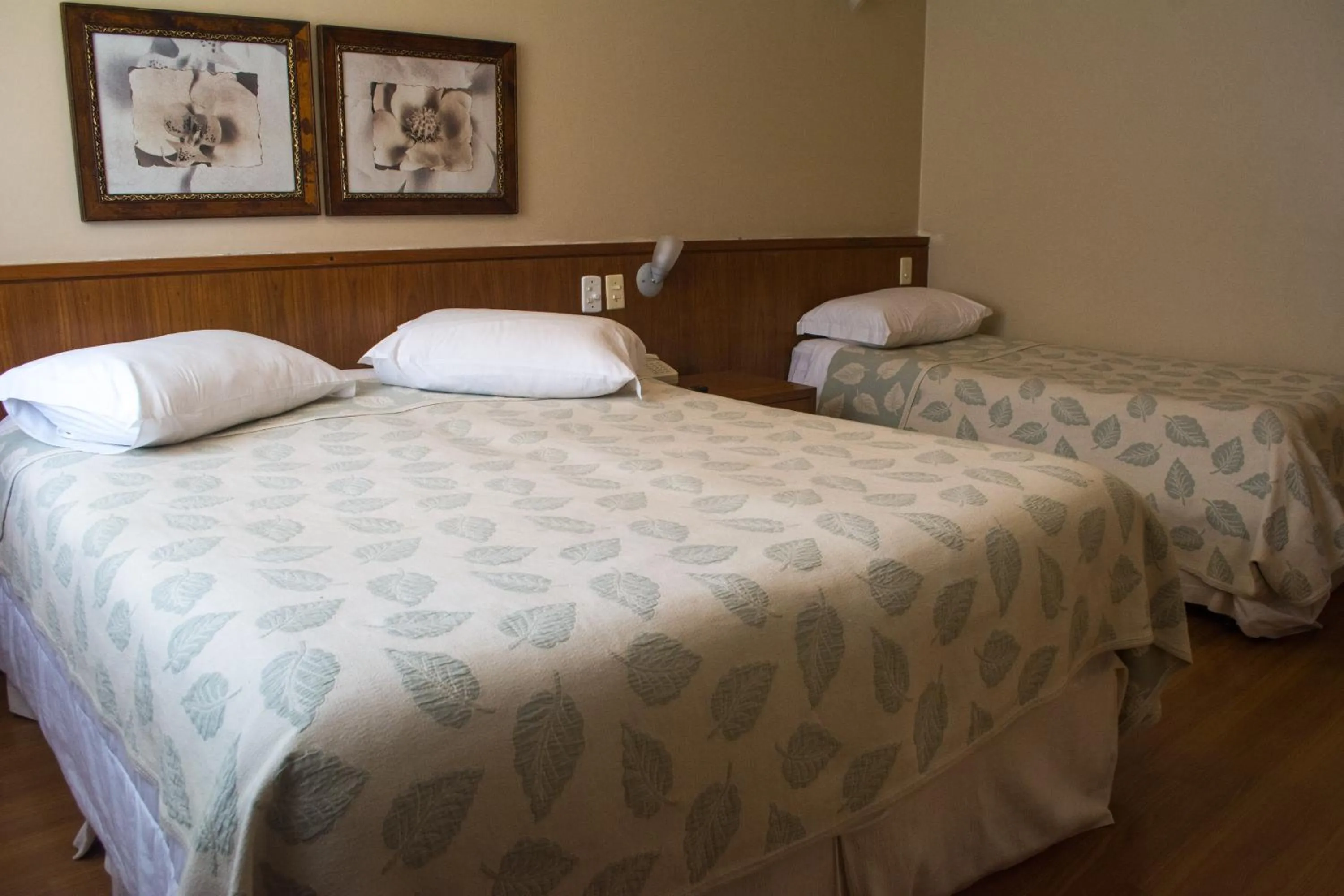 Photo of the whole room, Bed in Estalagem Vila Suzana - Quadra de Beach Tennis Indoor