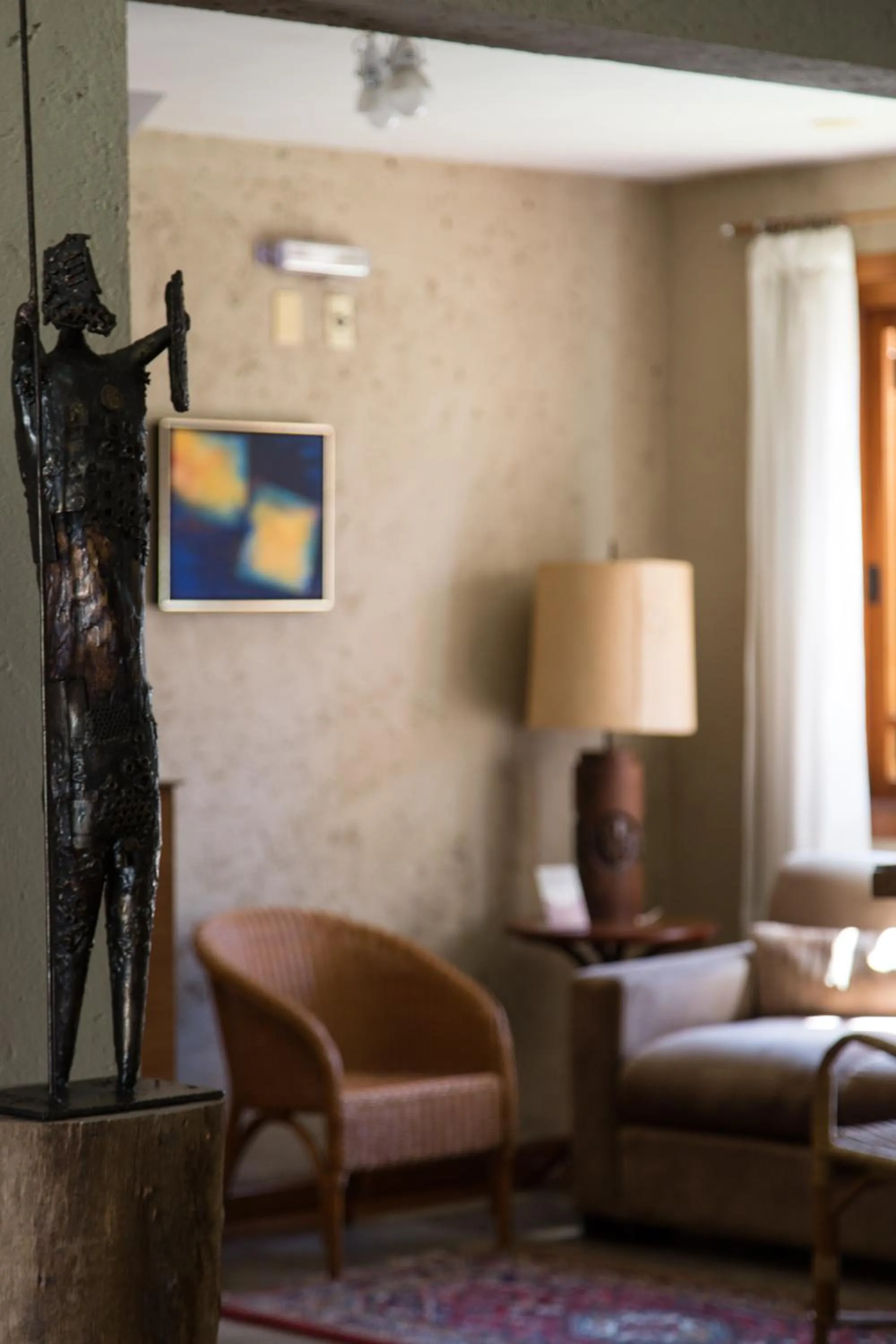 Living room, Bed in Estalagem Vila Suzana - Quadra de Beach Tennis Indoor