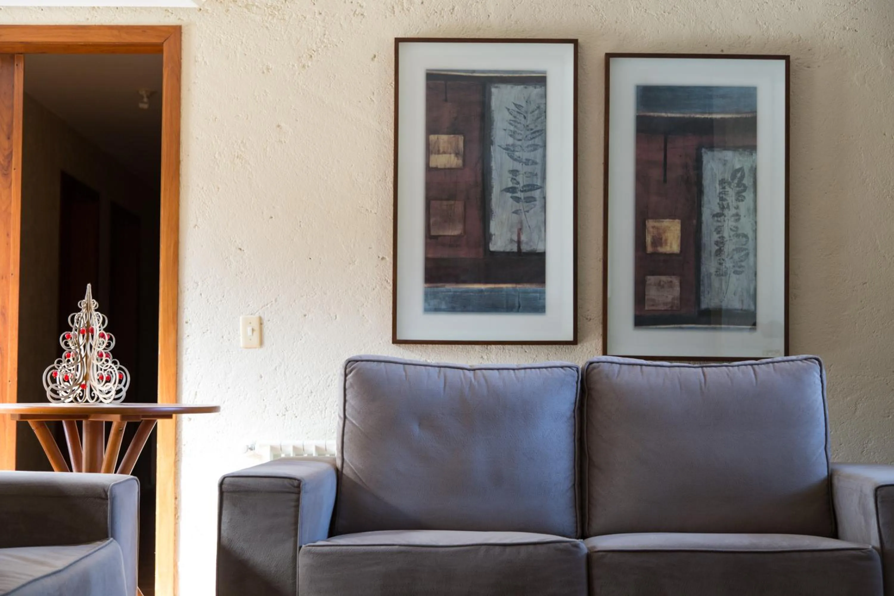 Communal lounge/ TV room in Estalagem Vila Suzana - Quadra de Beach Tennis Indoor